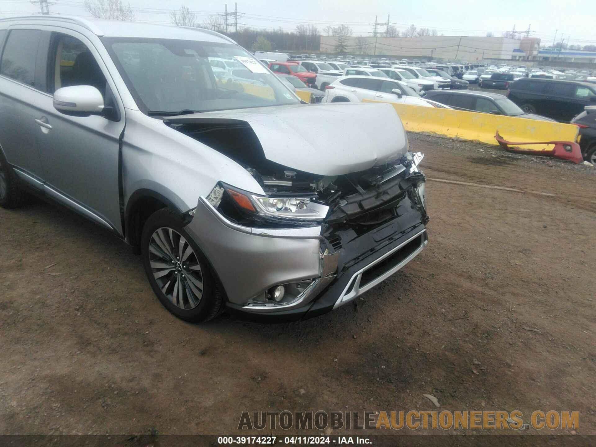 JA4AD3A38LZ032496 MITSUBISHI OUTLANDER 2020