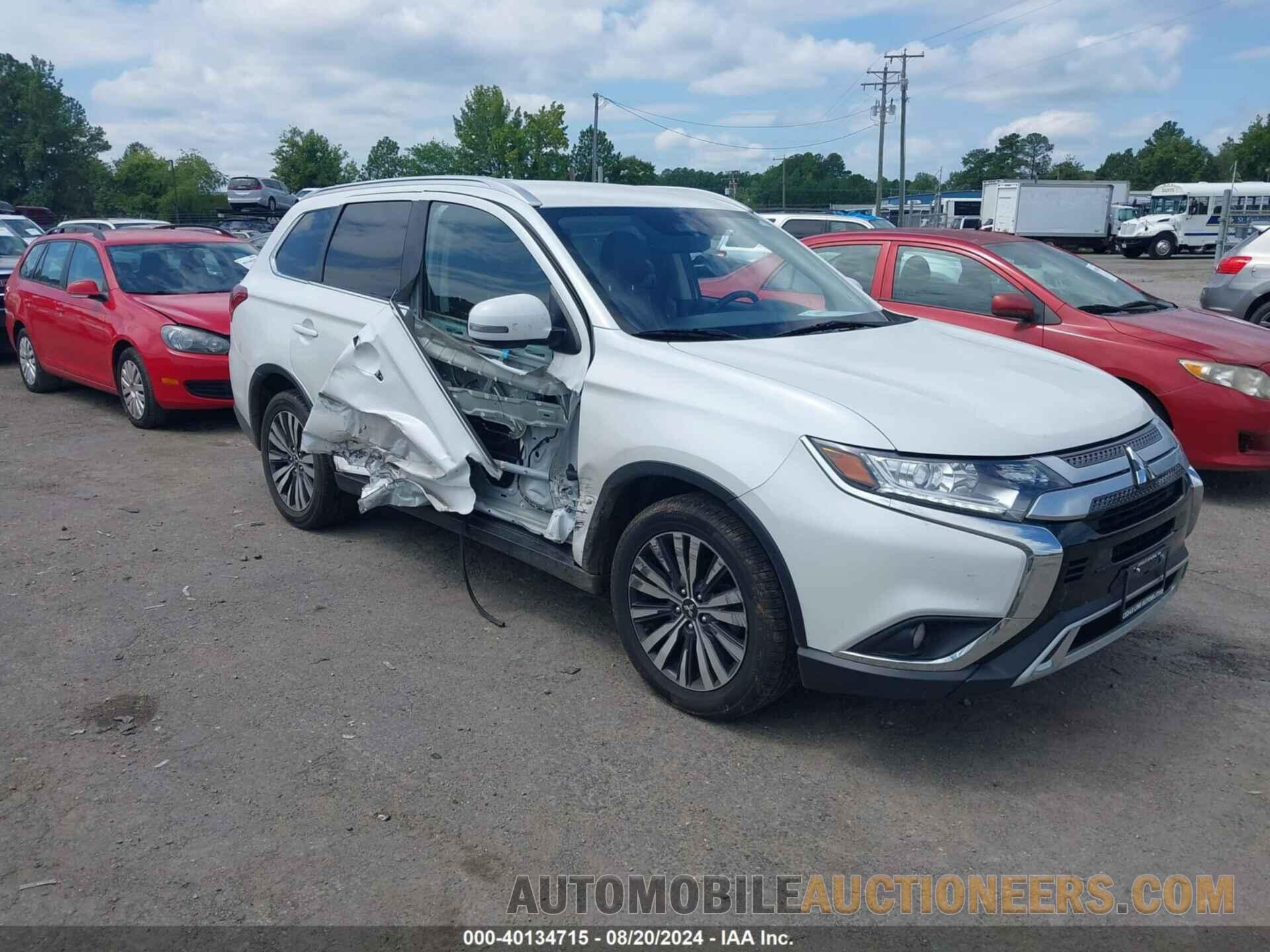 JA4AD3A38LZ033373 MITSUBISHI OUTLANDER 2020