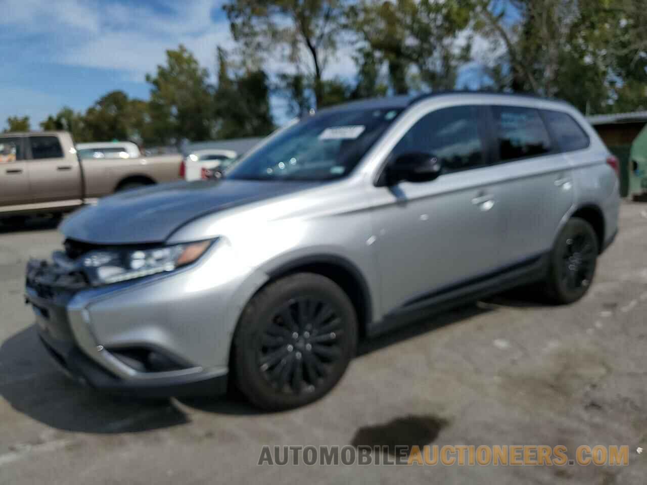 JA4AD3A39LJ000932 MITSUBISHI OUTLANDER 2020