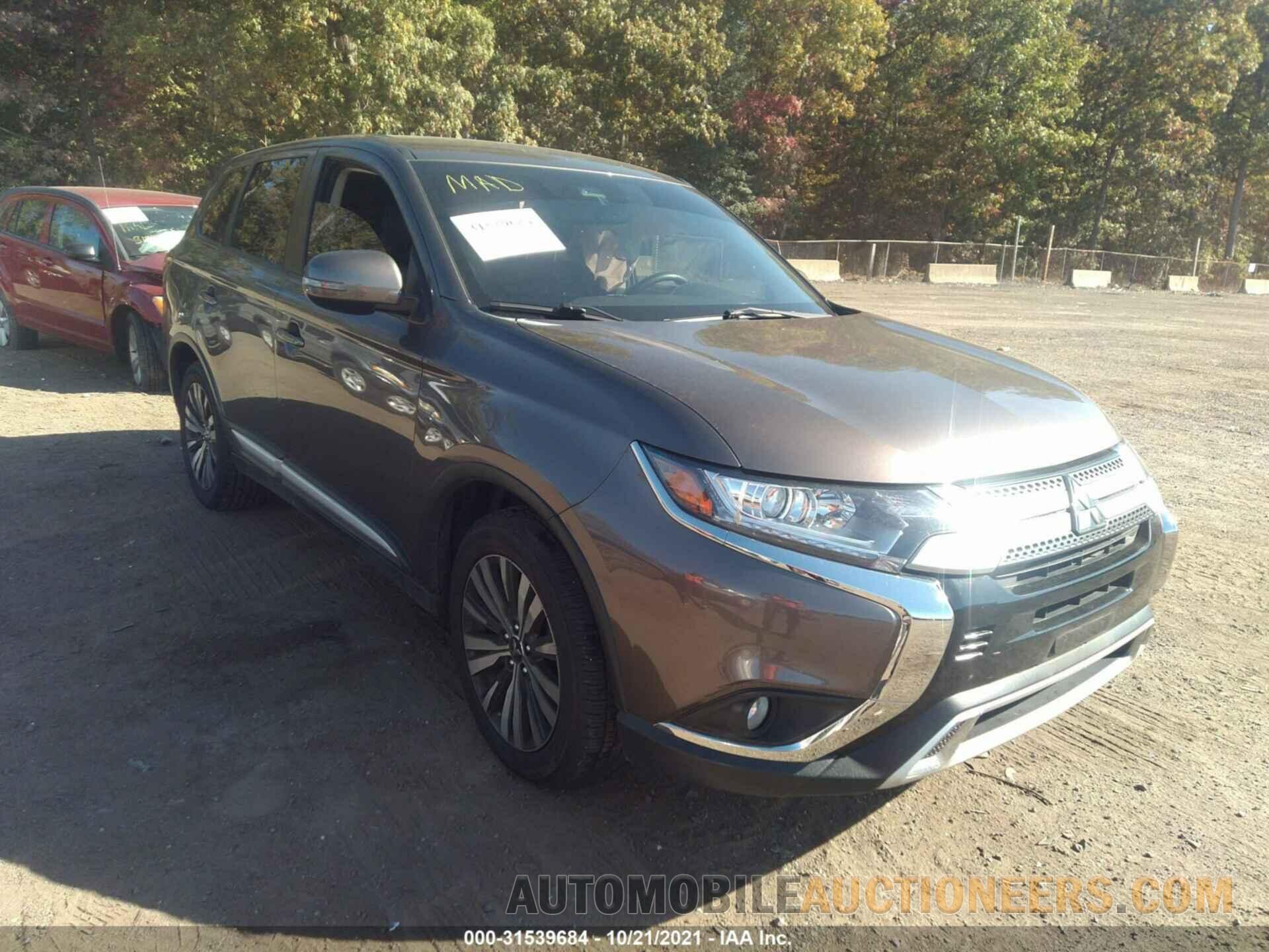 JA4AD3A39LZ003122 MITSUBISHI OUTLANDER 2020