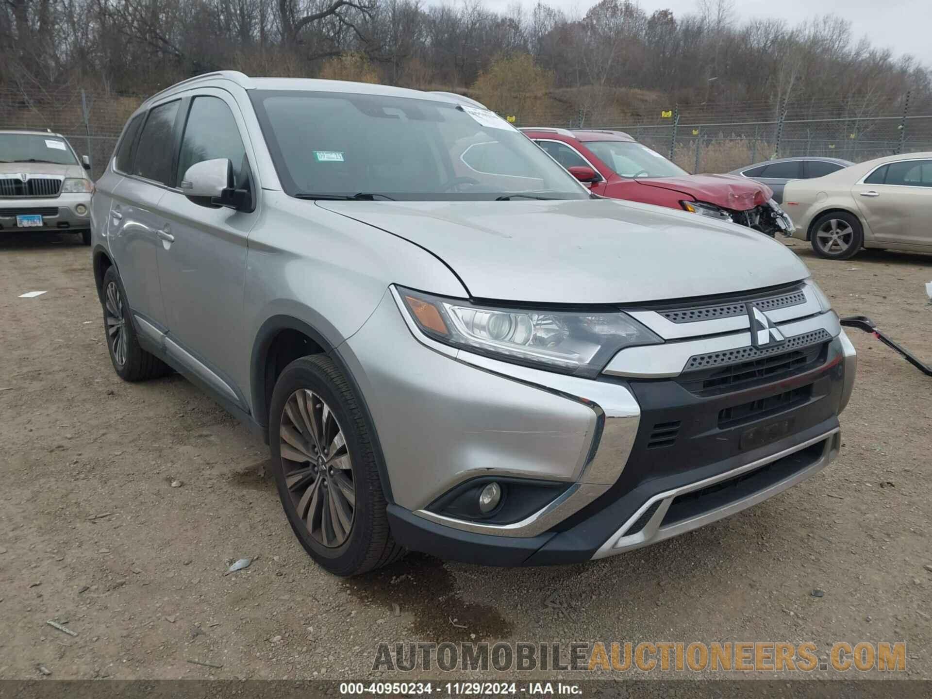 JA4AD3A39LZ018929 MITSUBISHI OUTLANDER 2020