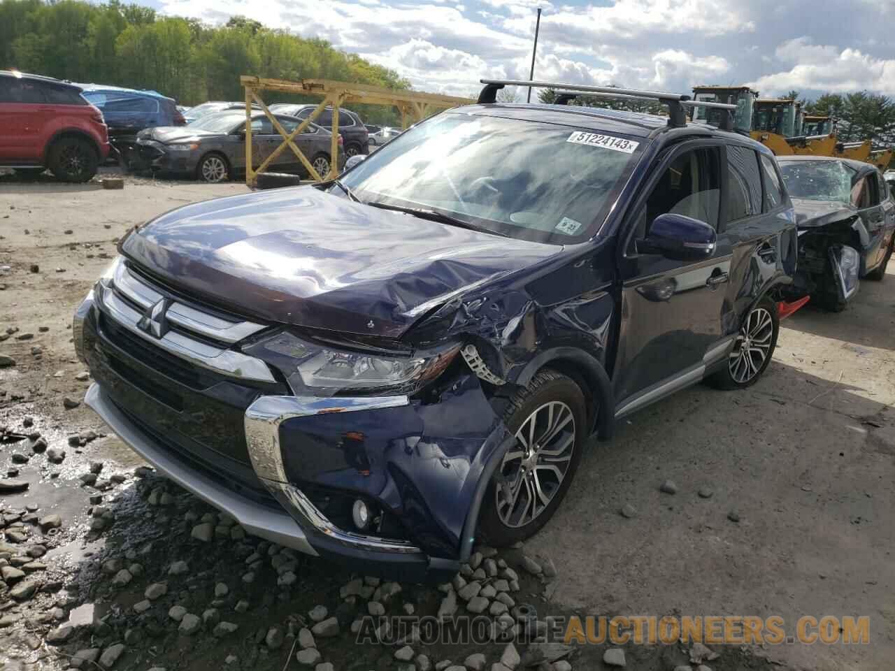 JA4AD3A3XJJ001715 MITSUBISHI OUTLANDER 2018