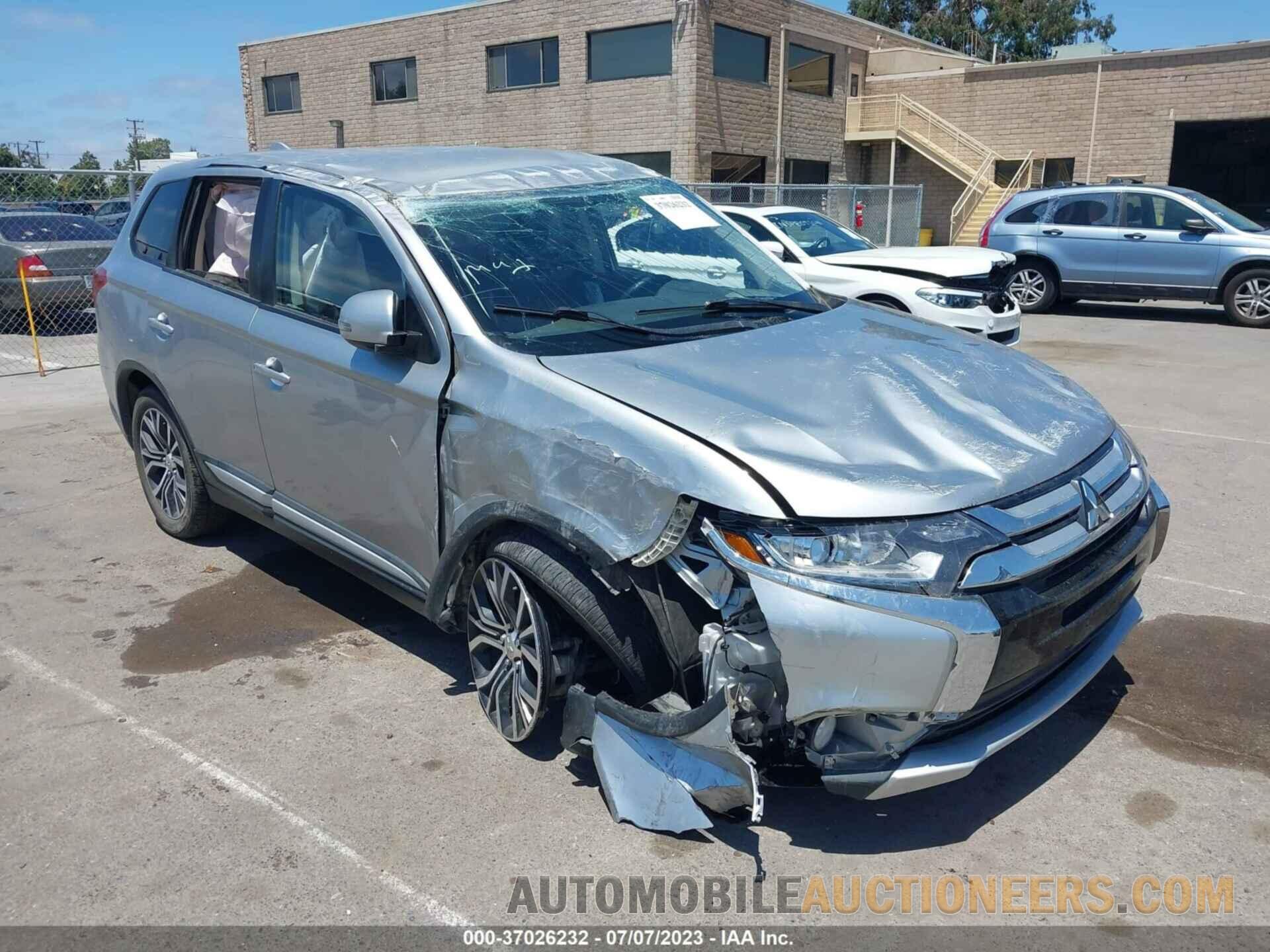 JA4AD3A3XJJ004467 MITSUBISHI OUTLANDER 2018