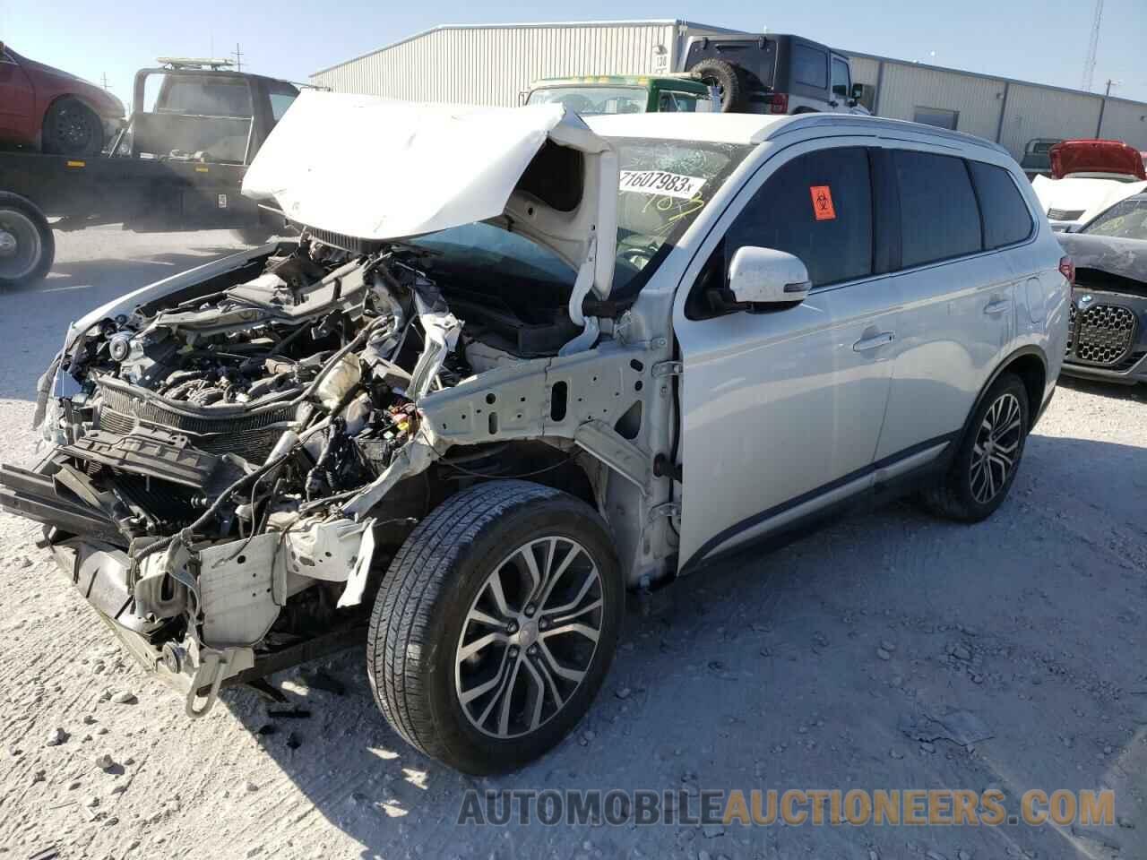 JA4AD3A3XJZ045795 MITSUBISHI OUTLANDER 2018