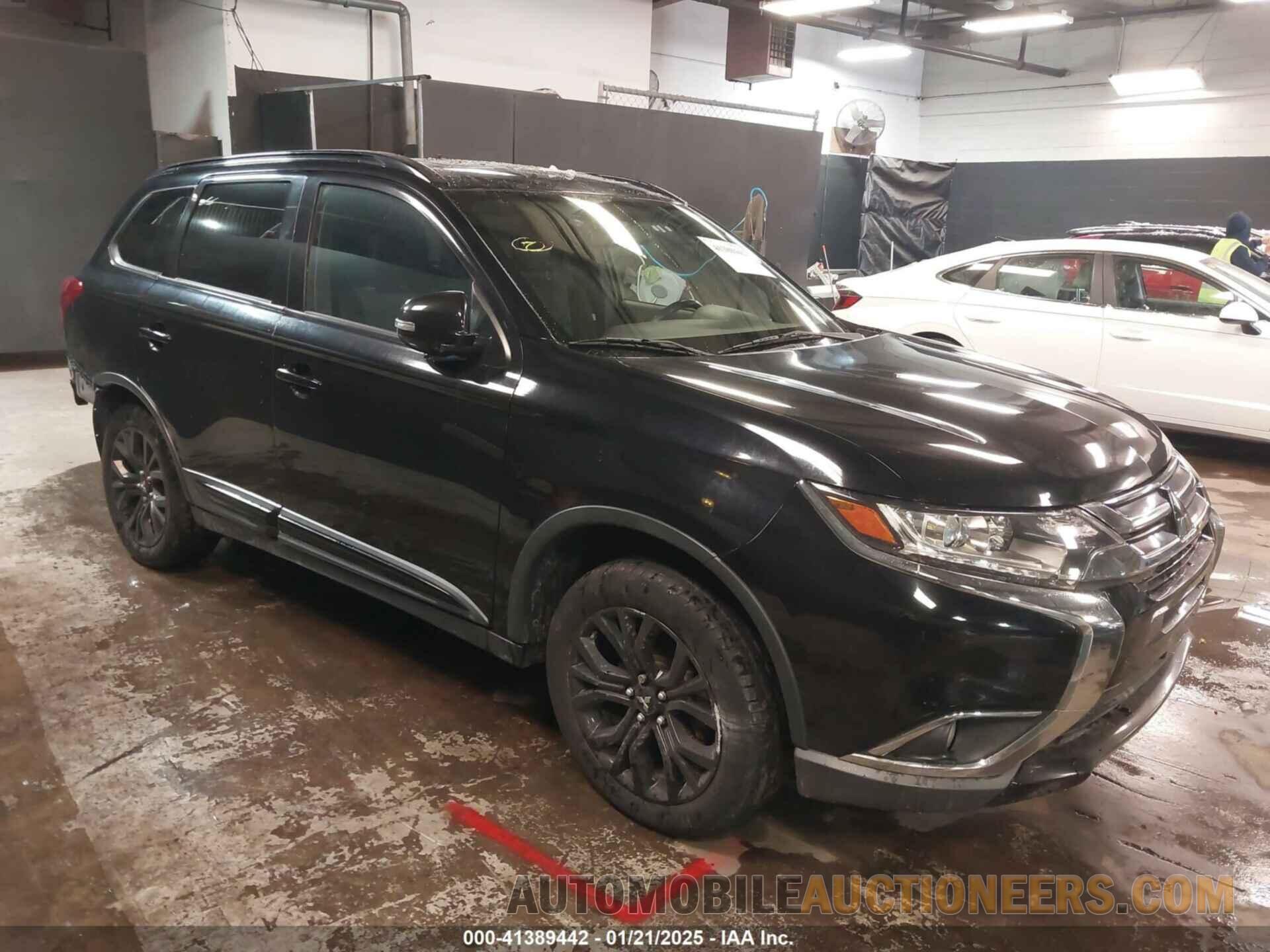 JA4AD3A3XJZ048549 MITSUBISHI OUTLANDER 2018