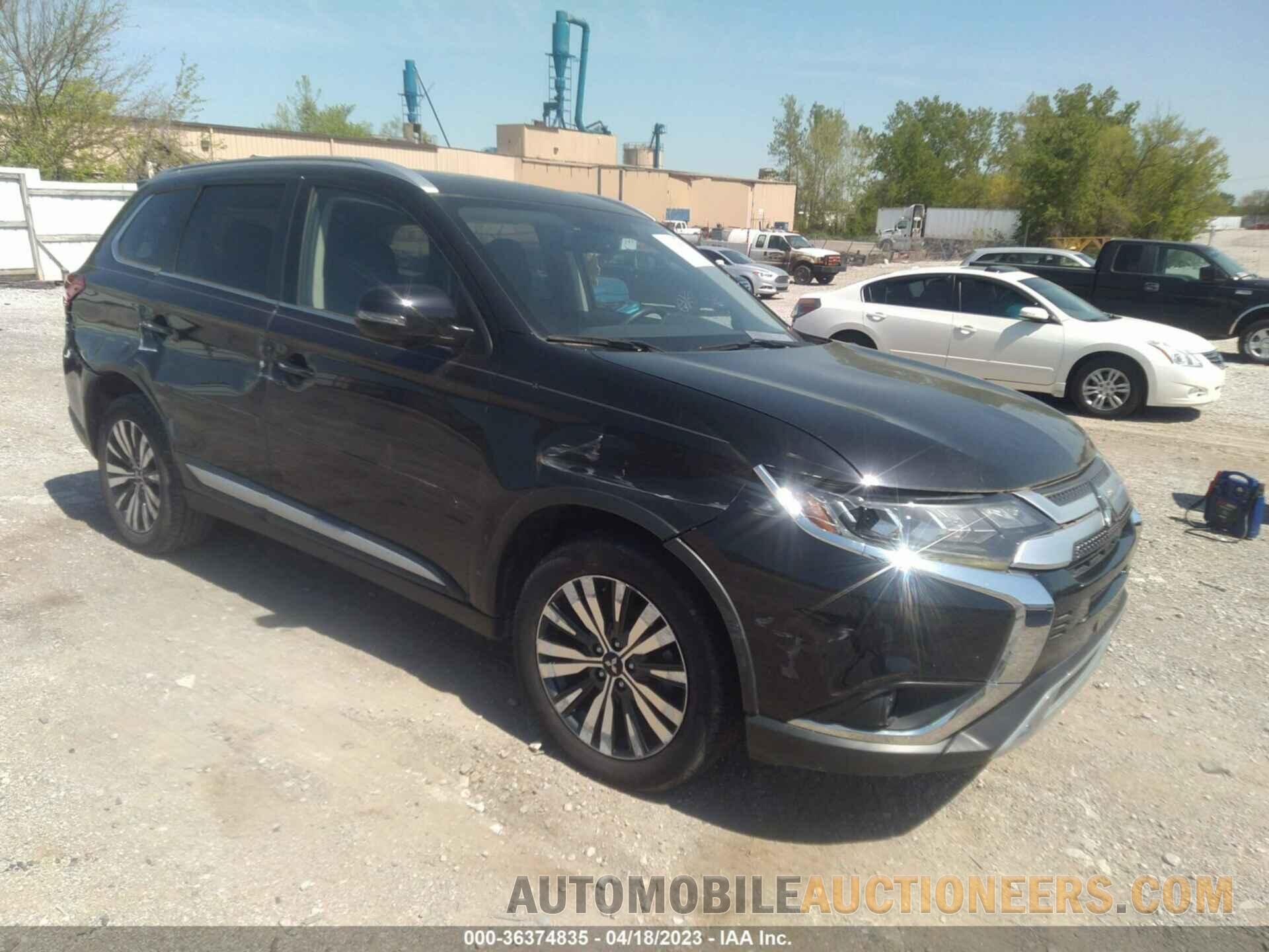 JA4AD3A3XKZ005668 MITSUBISHI OUTLANDER 2019