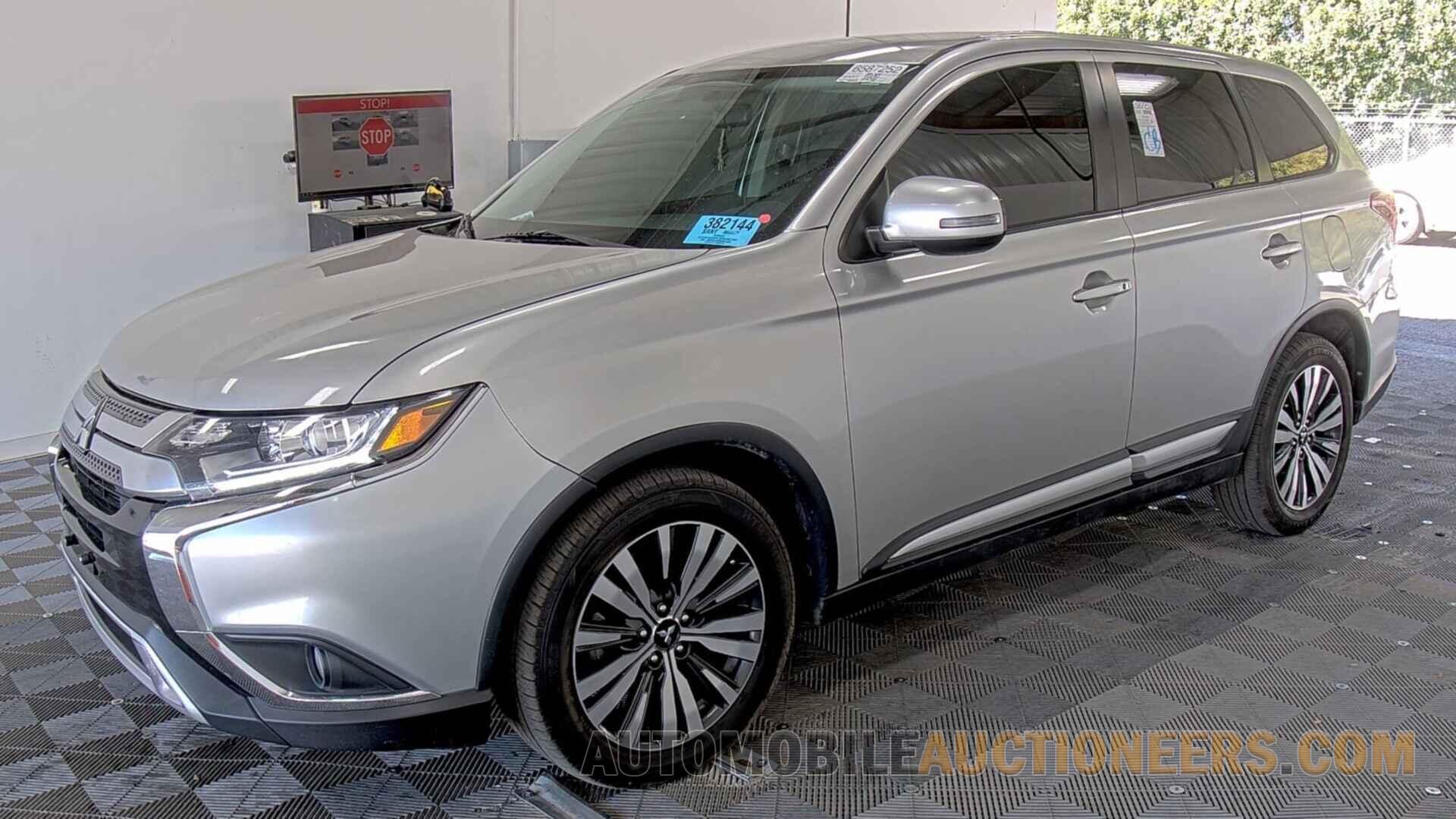 JA4AD3A3XKZ044891 Mitsubishi Outlander 2019