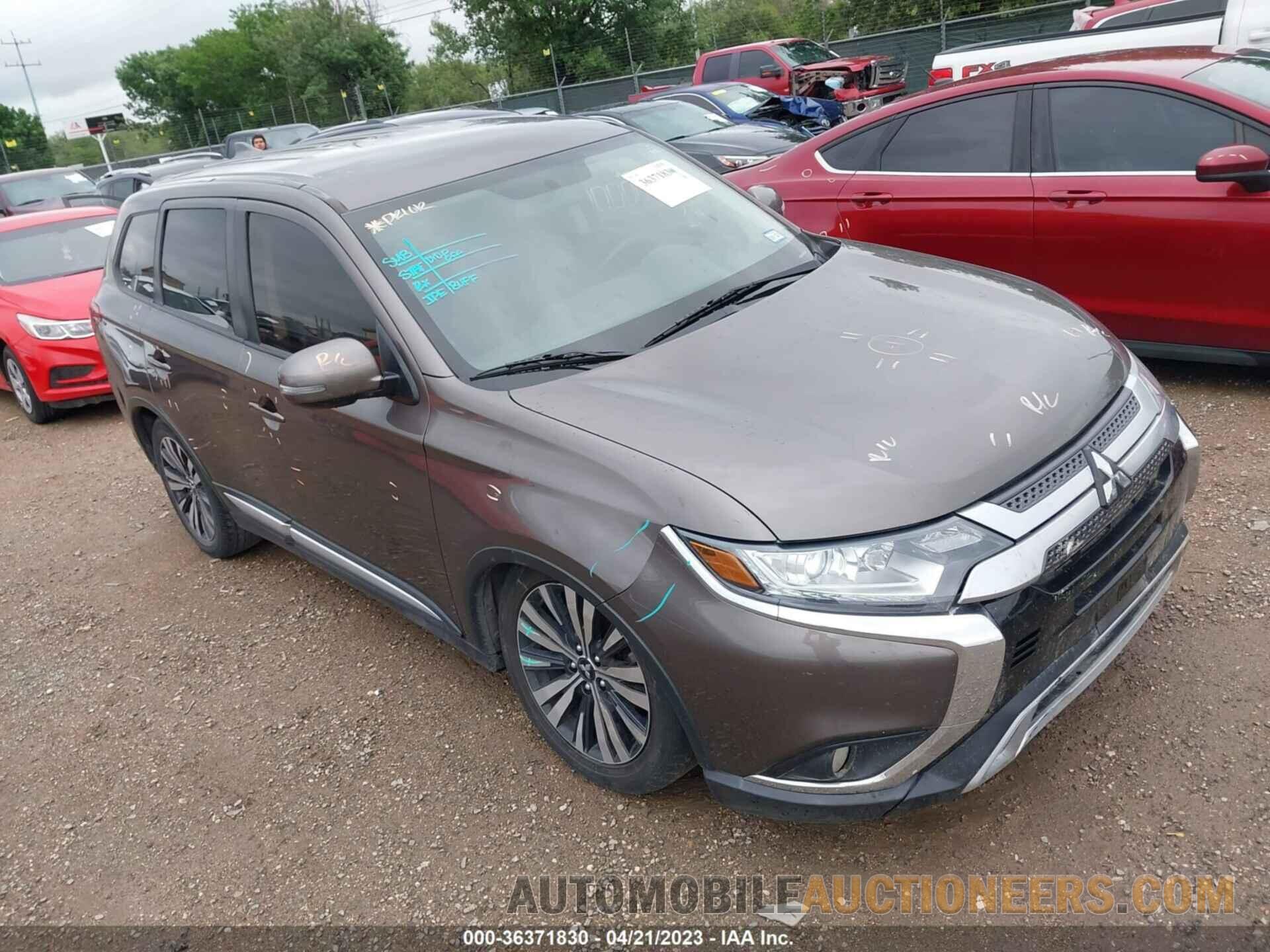 JA4AD3A3XKZ049010 MITSUBISHI OUTLANDER 2019