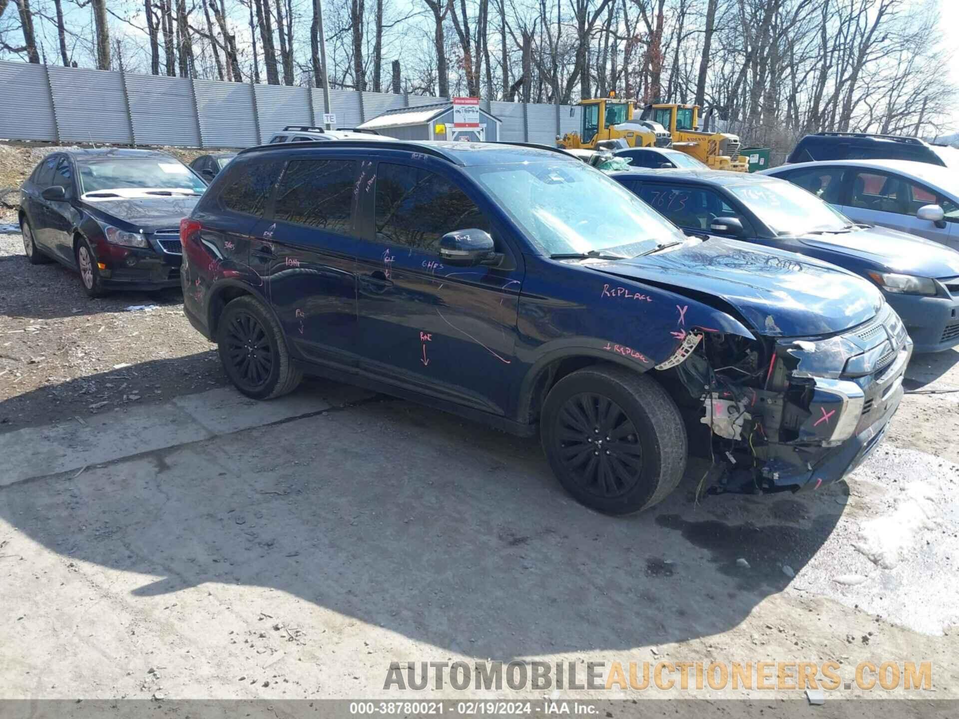 JA4AD3A3XLZ036565 MITSUBISHI OUTLANDER 2020