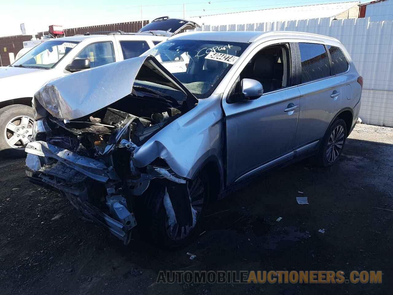 JA4AD3A3XLZ040387 MITSUBISHI OUTLANDER 2020