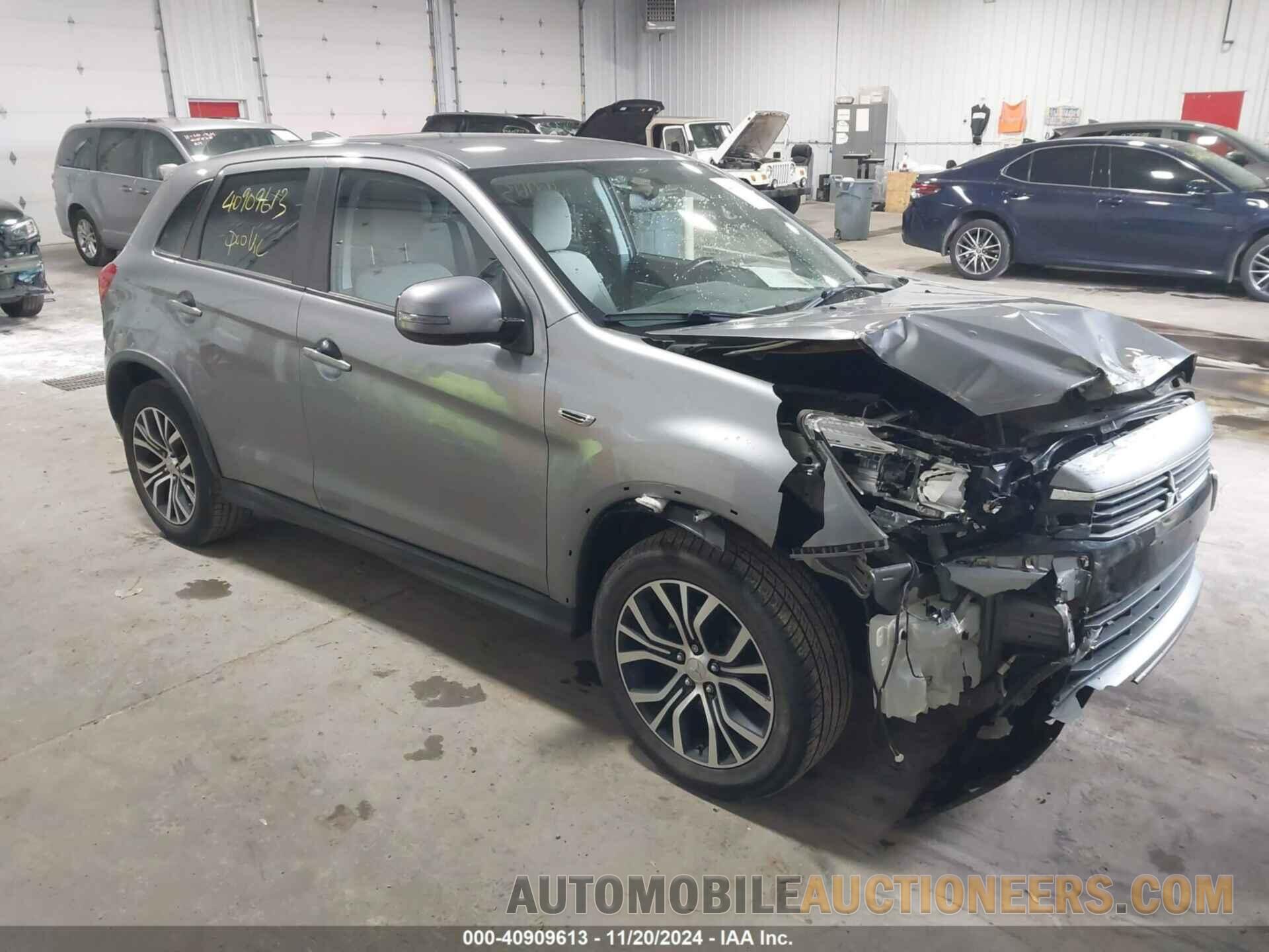 JA4AP3AU0HZ004487 MITSUBISHI OUTLANDER SPORT 2017