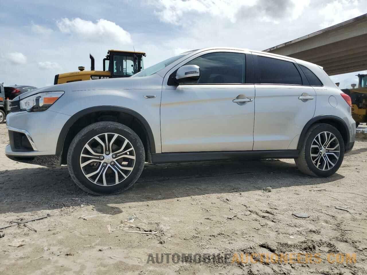 JA4AP3AU0KU017499 MITSUBISHI OUTLANDER 2019