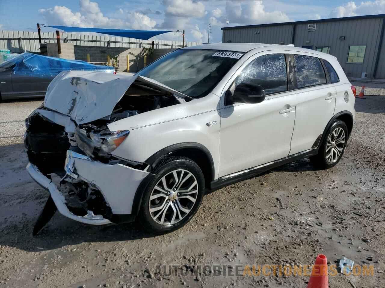 JA4AP3AU1JU014271 MITSUBISHI OUTLANDER 2018