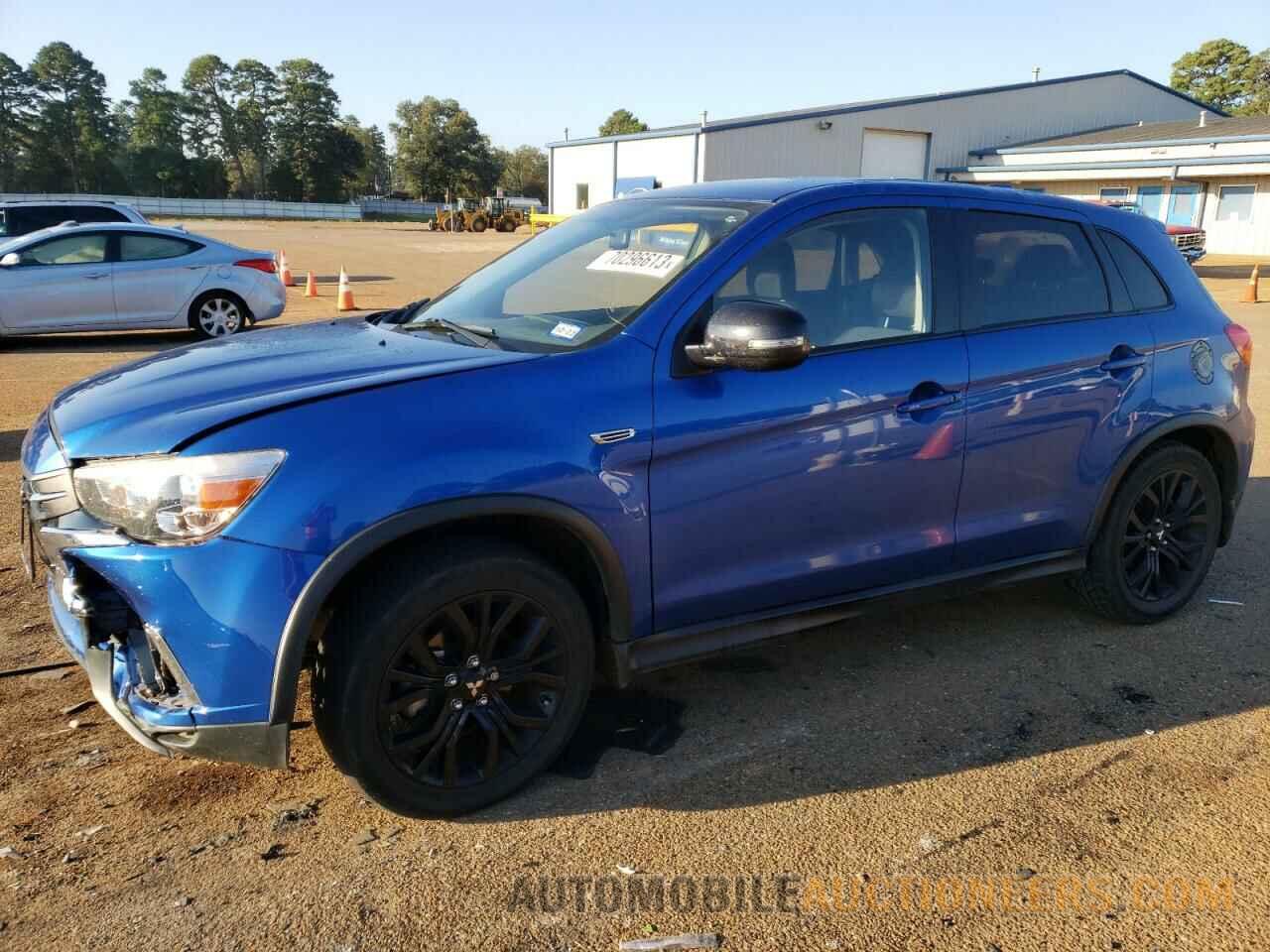 JA4AP3AU1JZ030828 MITSUBISHI OUTLANDER 2018