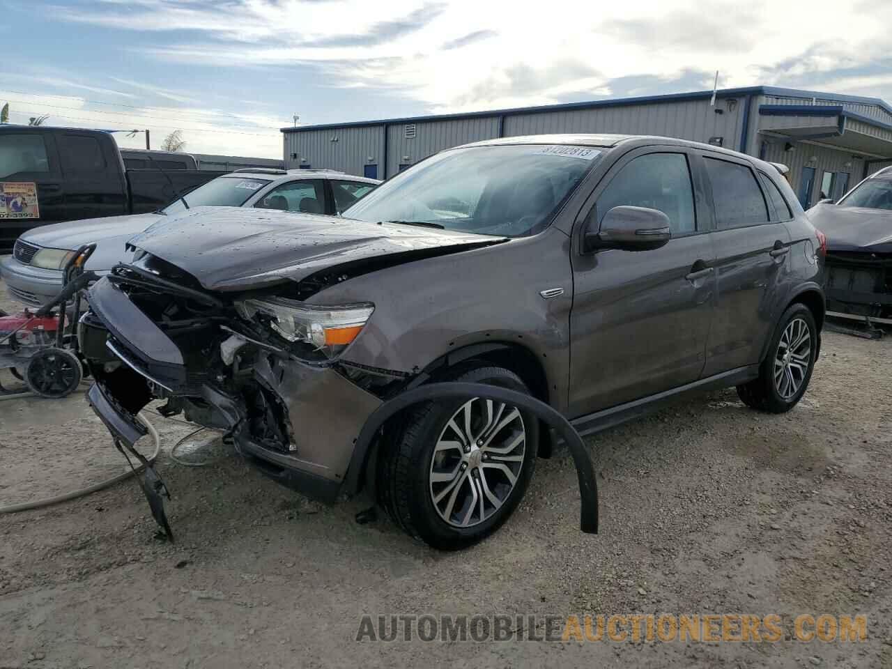 JA4AP3AU2JU013212 MITSUBISHI OUTLANDER 2018