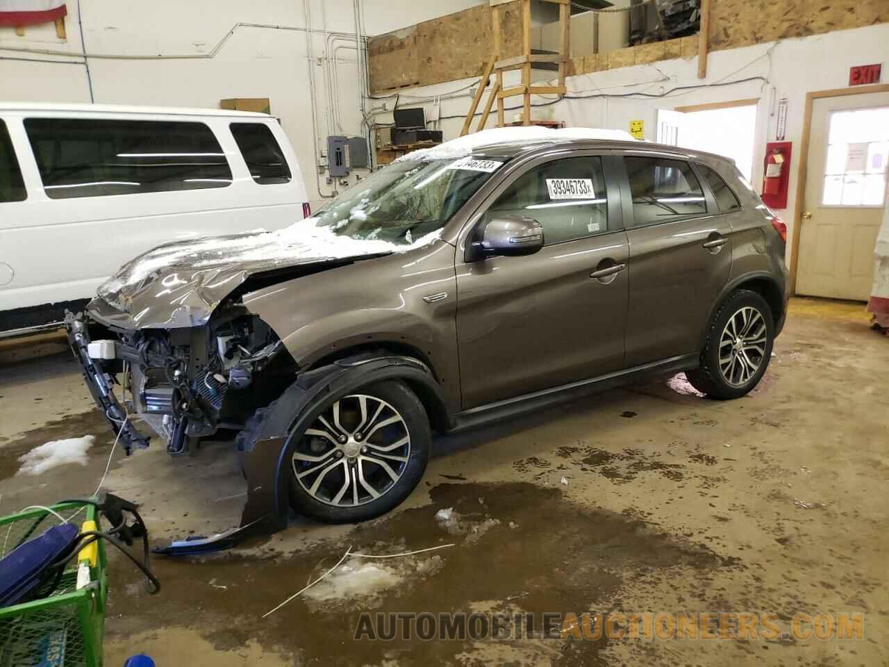 JA4AP3AU6JU011009 MITSUBISHI OUTLANDER 2018