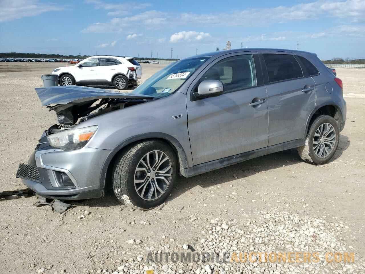 JA4AP3AW7JU015684 MITSUBISHI OUTLANDER 2018