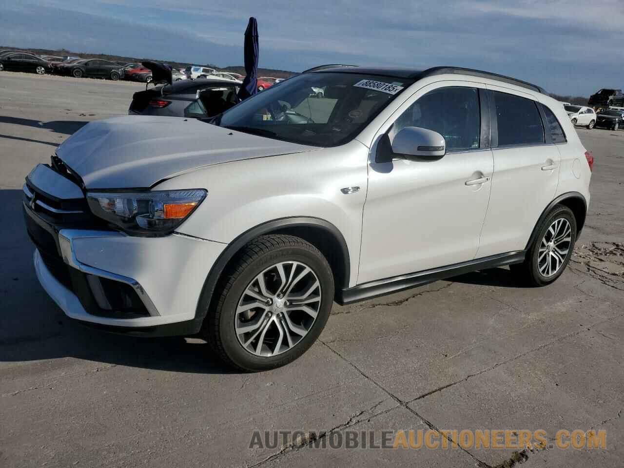 JA4AP4AW8JU025467 MITSUBISHI OUTLANDER 2018