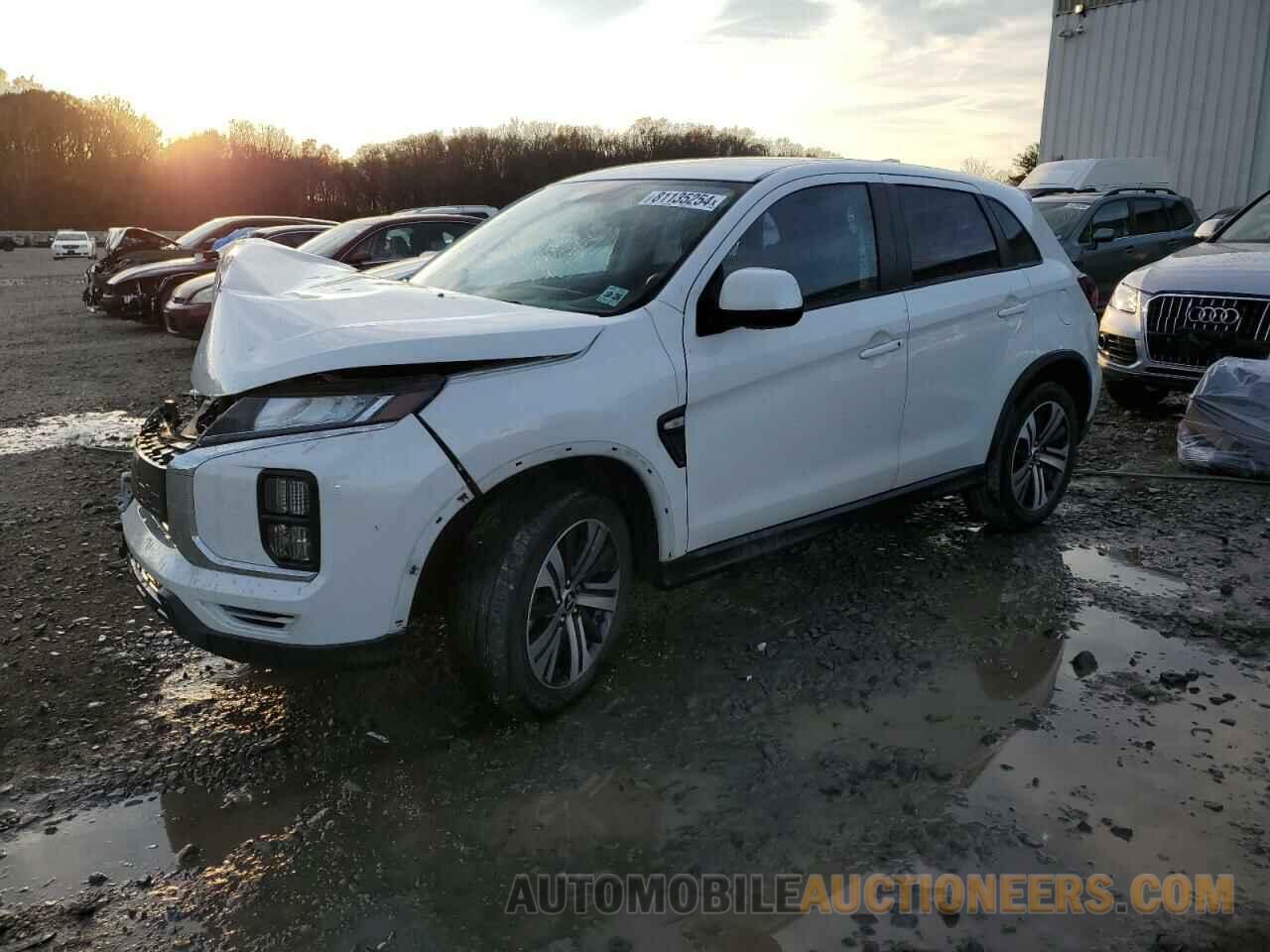 JA4APUAU4MU010886 MITSUBISHI OUTLANDER 2021