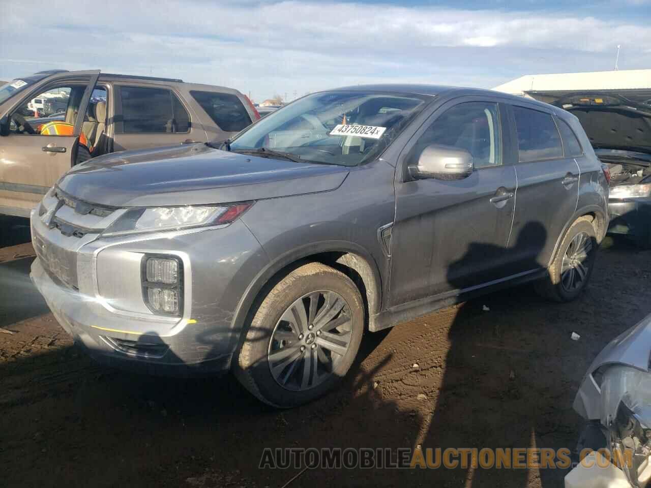 JA4AR3AU4LU029828 MITSUBISHI OUTLANDER 2020