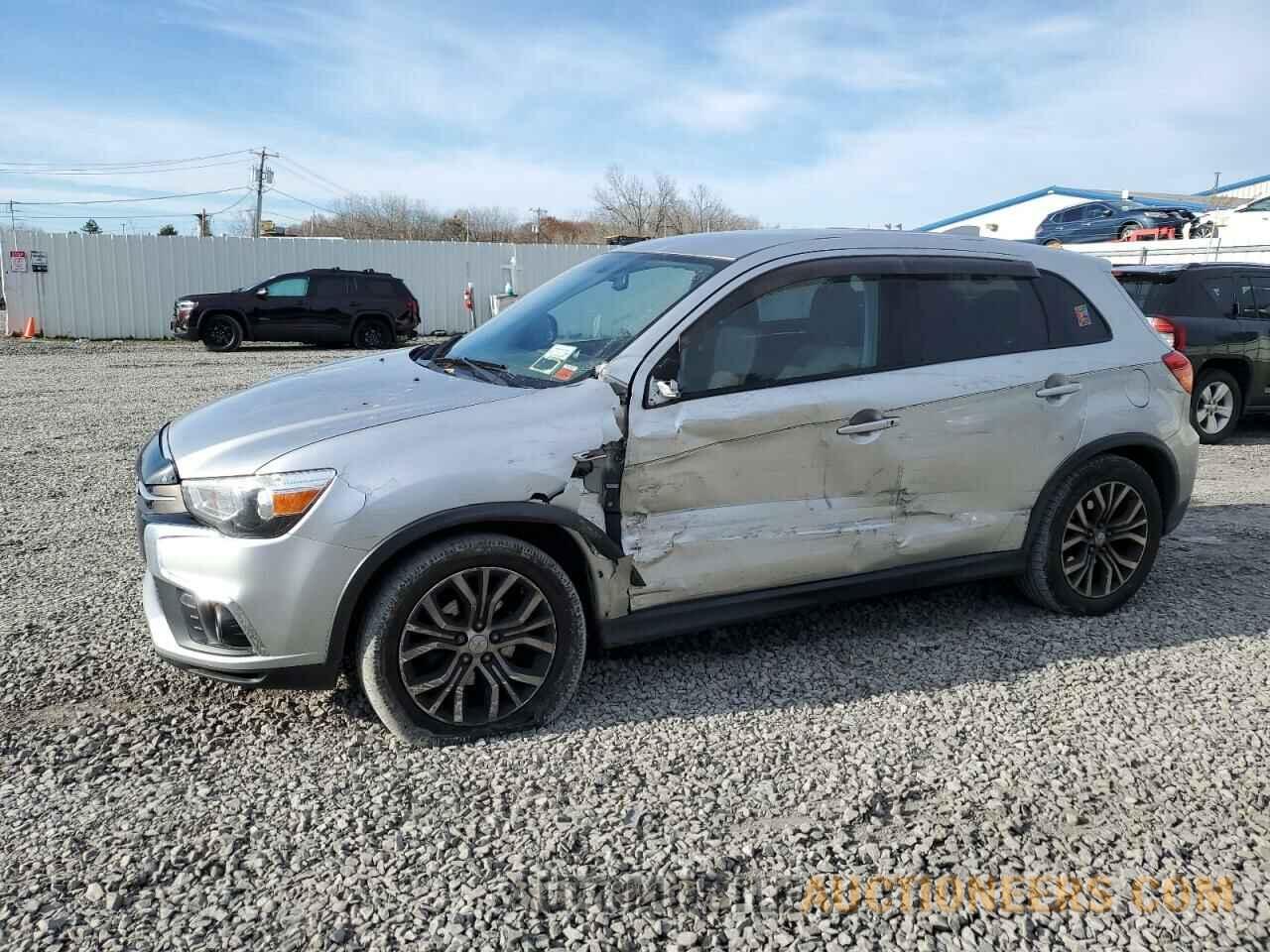 JA4AR3AU5JZ017381 MITSUBISHI OUTLANDER 2018