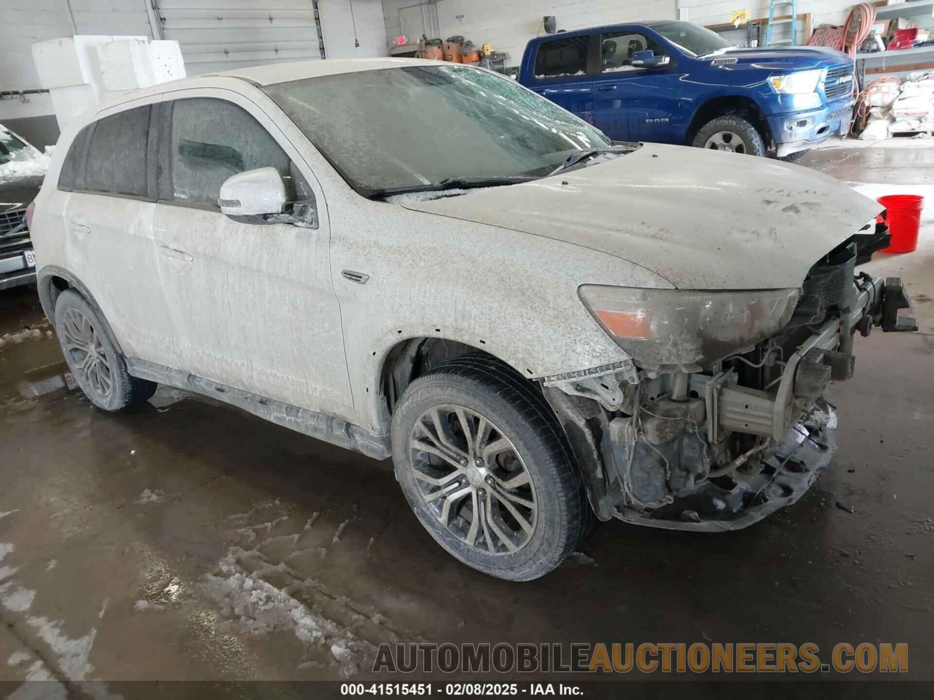 JA4AR3AU5JZ017915 MITSUBISHI OUTLANDER SPORT 2018