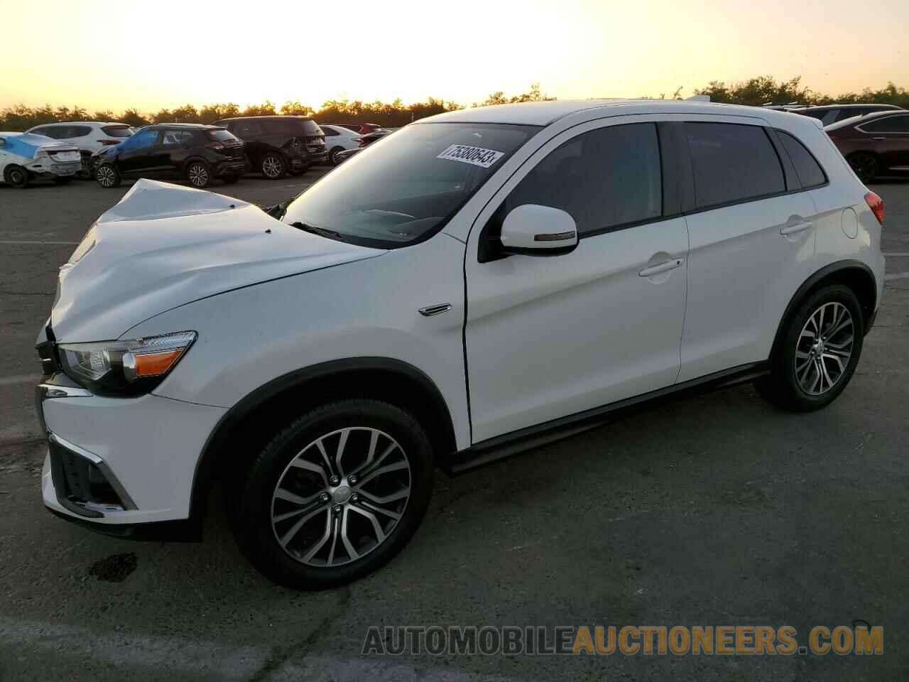 JA4AR3AU6JU016995 MITSUBISHI OUTLANDER 2018