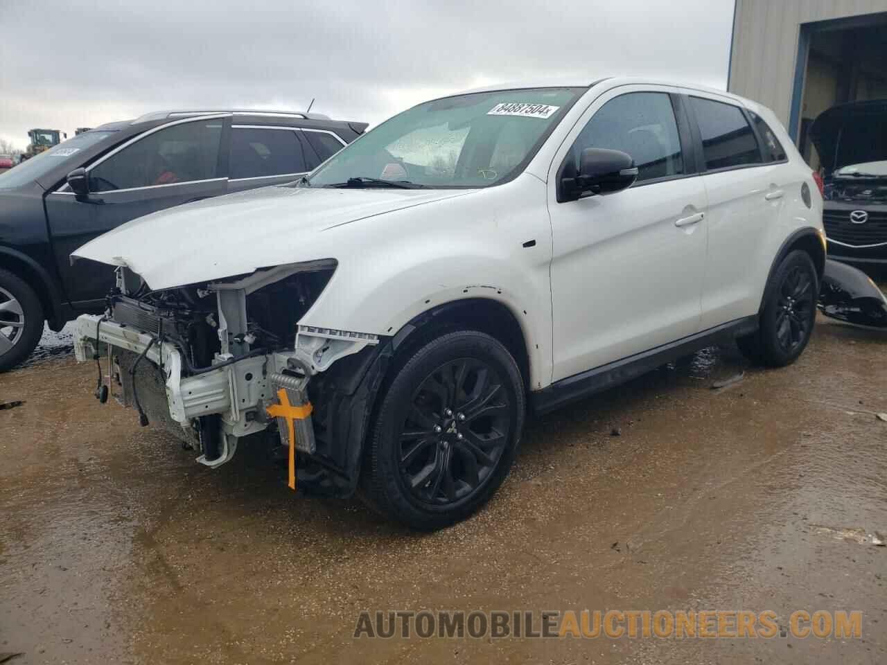 JA4AR3AU8JZ021361 MITSUBISHI OUTLANDER 2018