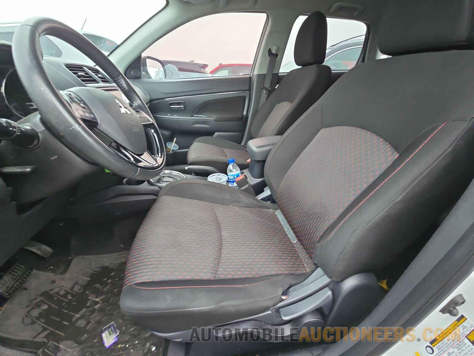 JA4AR3AU9HZ060082 Mitsubishi Outlander Sport 2017