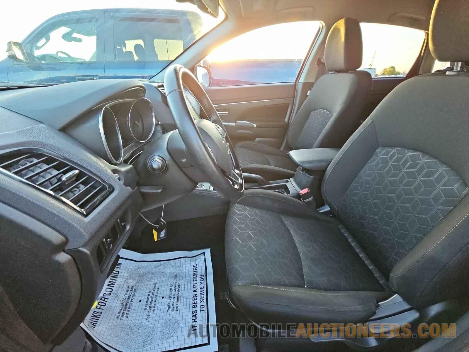 JA4ARUAUXMU023765 Mitsubishi Outlander Sport 2021