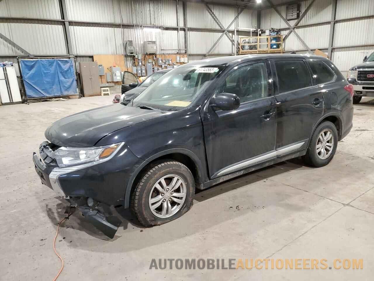 JA4AZ2A3XJZ615158 MITSUBISHI OUTLANDER 2018