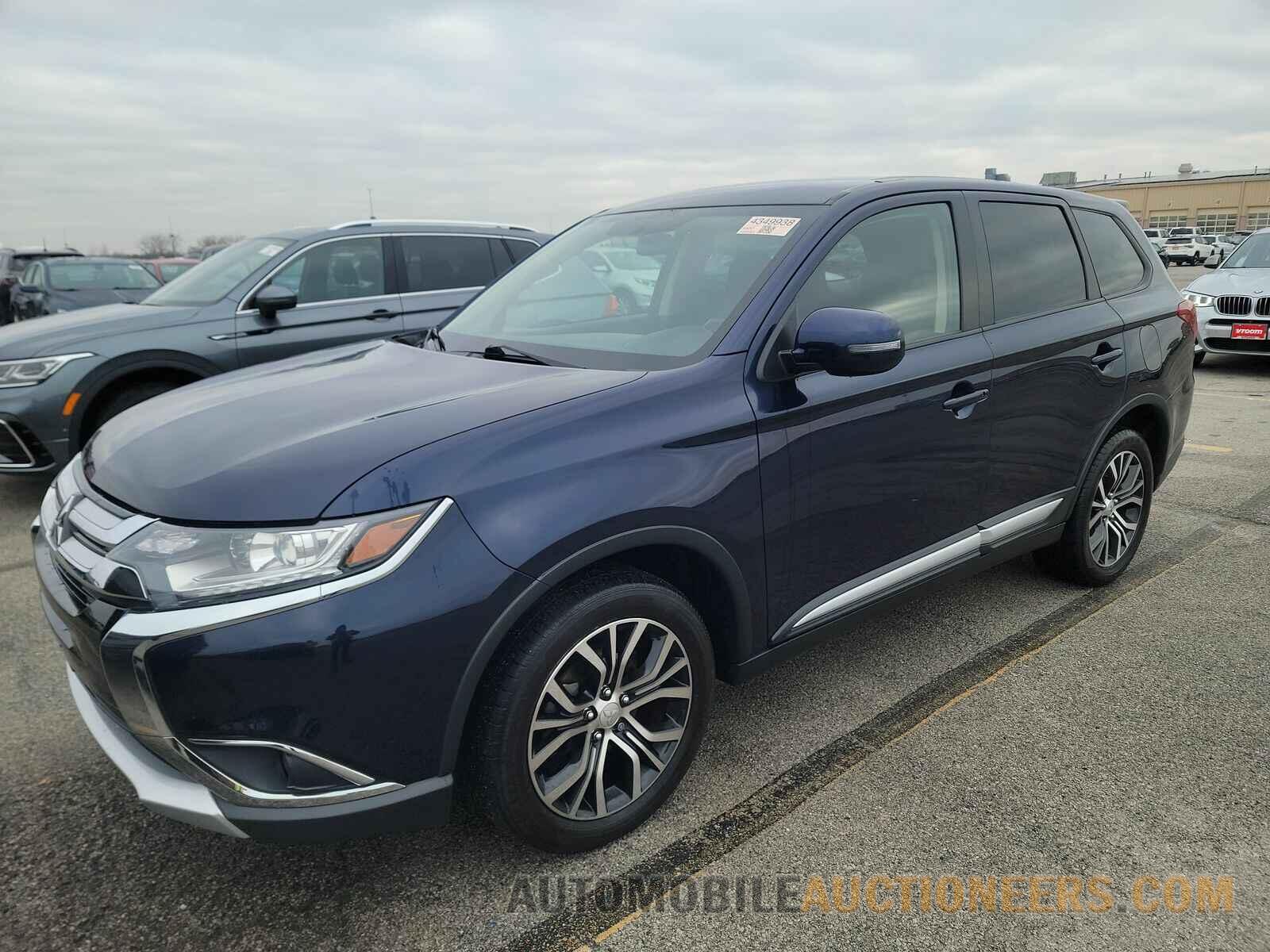 JA4AZ3A30JZ053258 Mitsubishi Outlander 2018