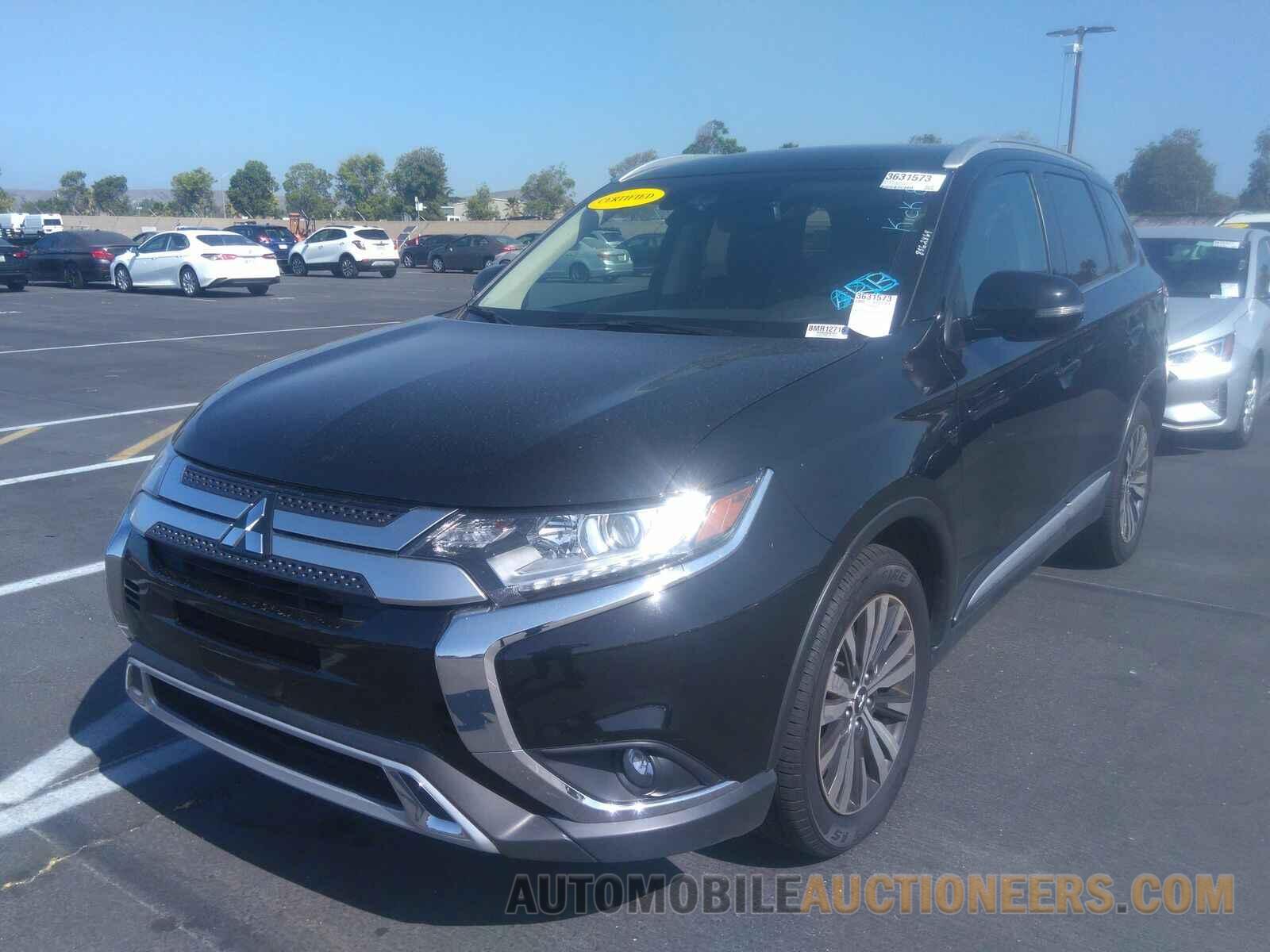 JA4AZ3A30LZ031411 Mitsubishi Outlander 2020