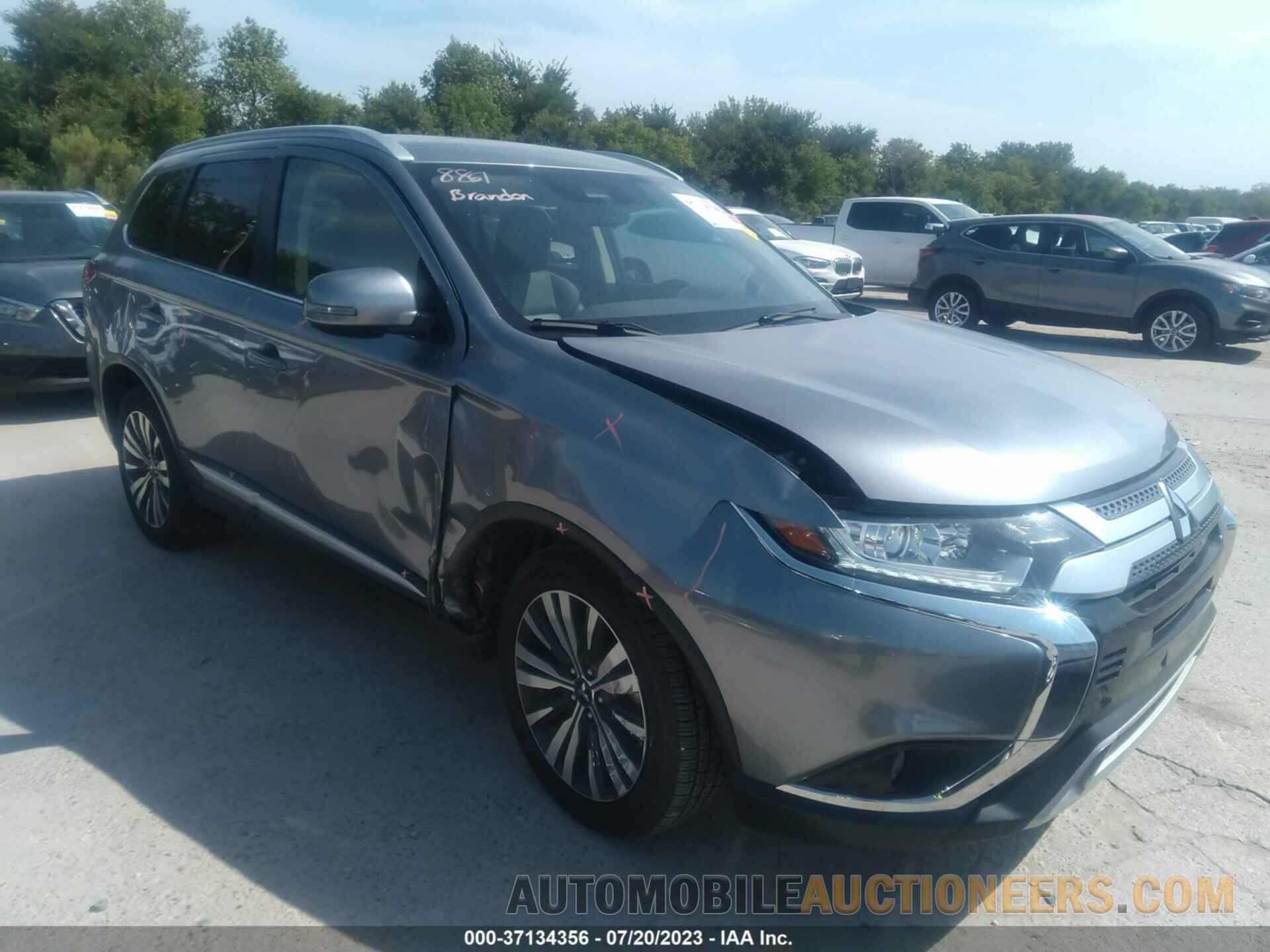 JA4AZ3A30LZ033899 MITSUBISHI OUTLANDER 2020