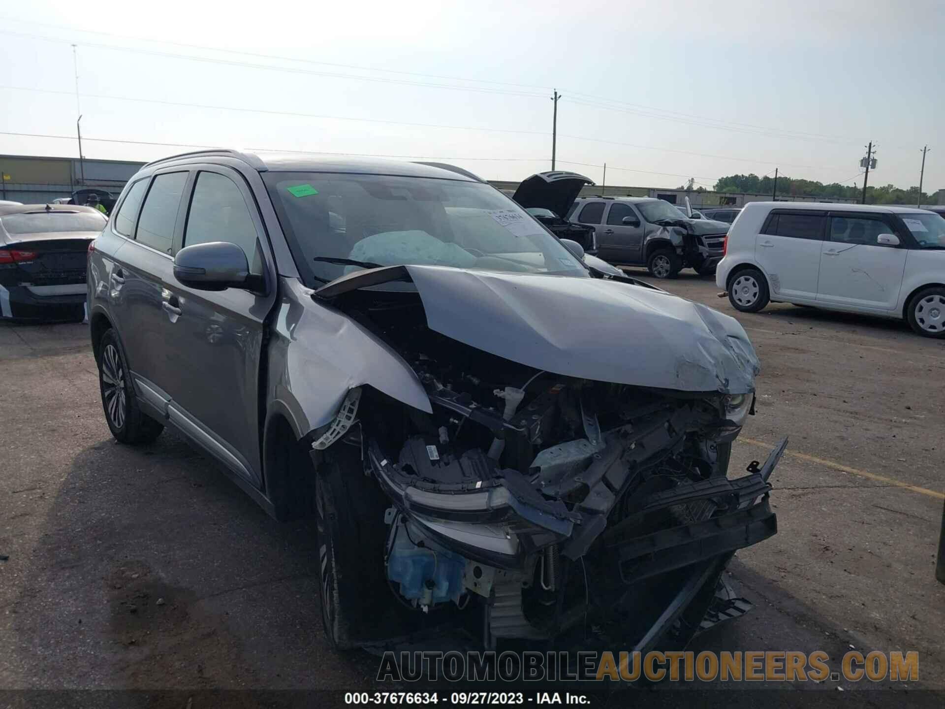 JA4AZ3A30LZ040450 MITSUBISHI OUTLANDER 2020