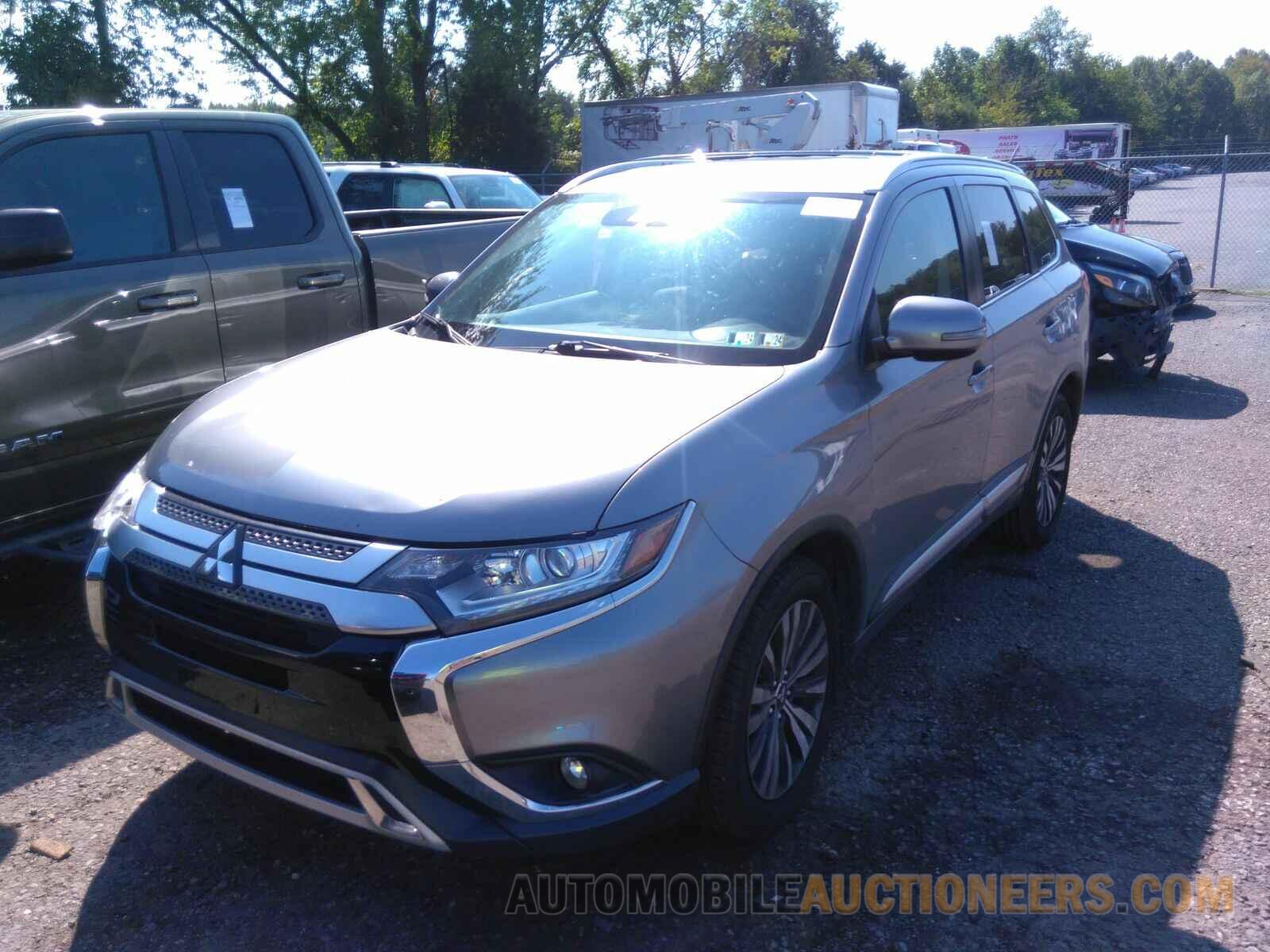 JA4AZ3A30LZ041260 Mitsubishi Outlander 2020