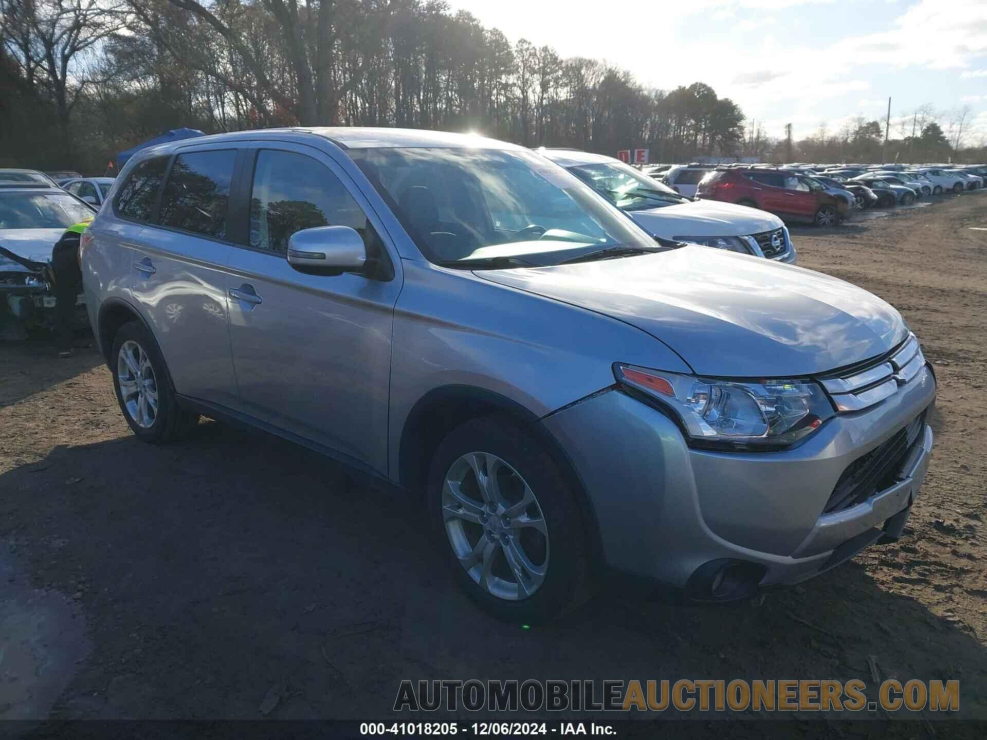 JA4AZ3A32FZ006563 MITSUBISHI OUTLANDER 2015