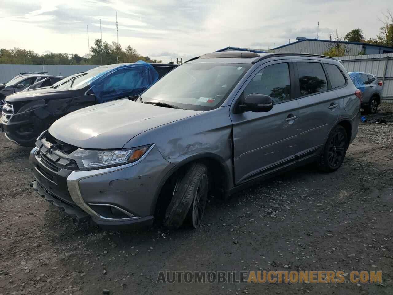 JA4AZ3A32JZ018592 MITSUBISHI OUTLANDER 2018