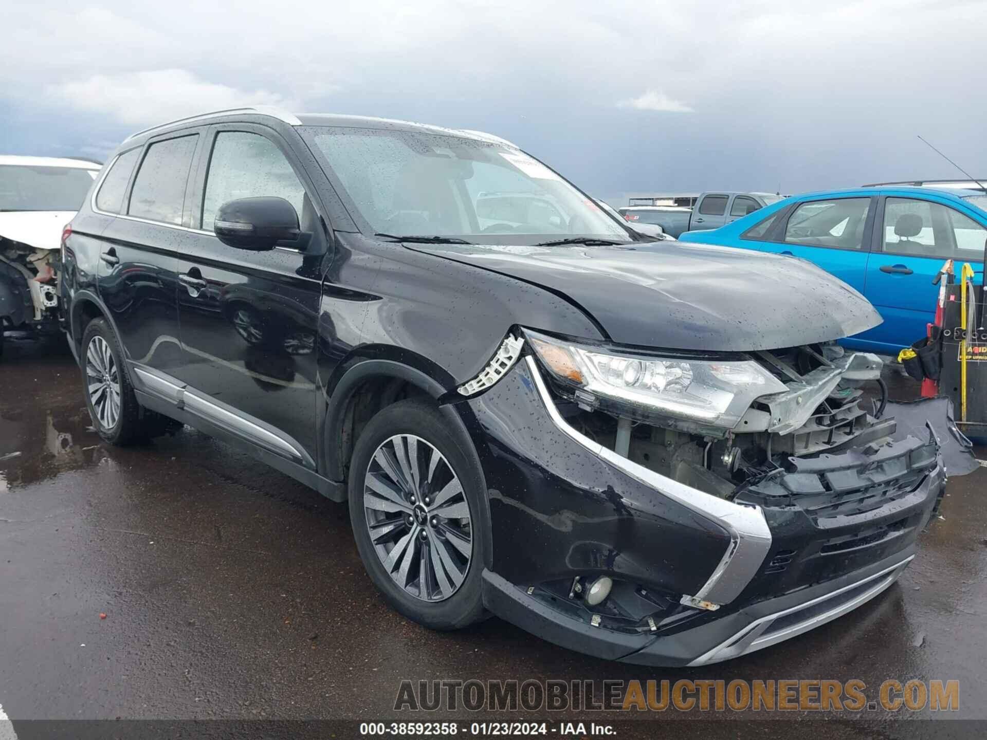 JA4AZ3A32LZ023620 MITSUBISHI OUTLANDER 2020