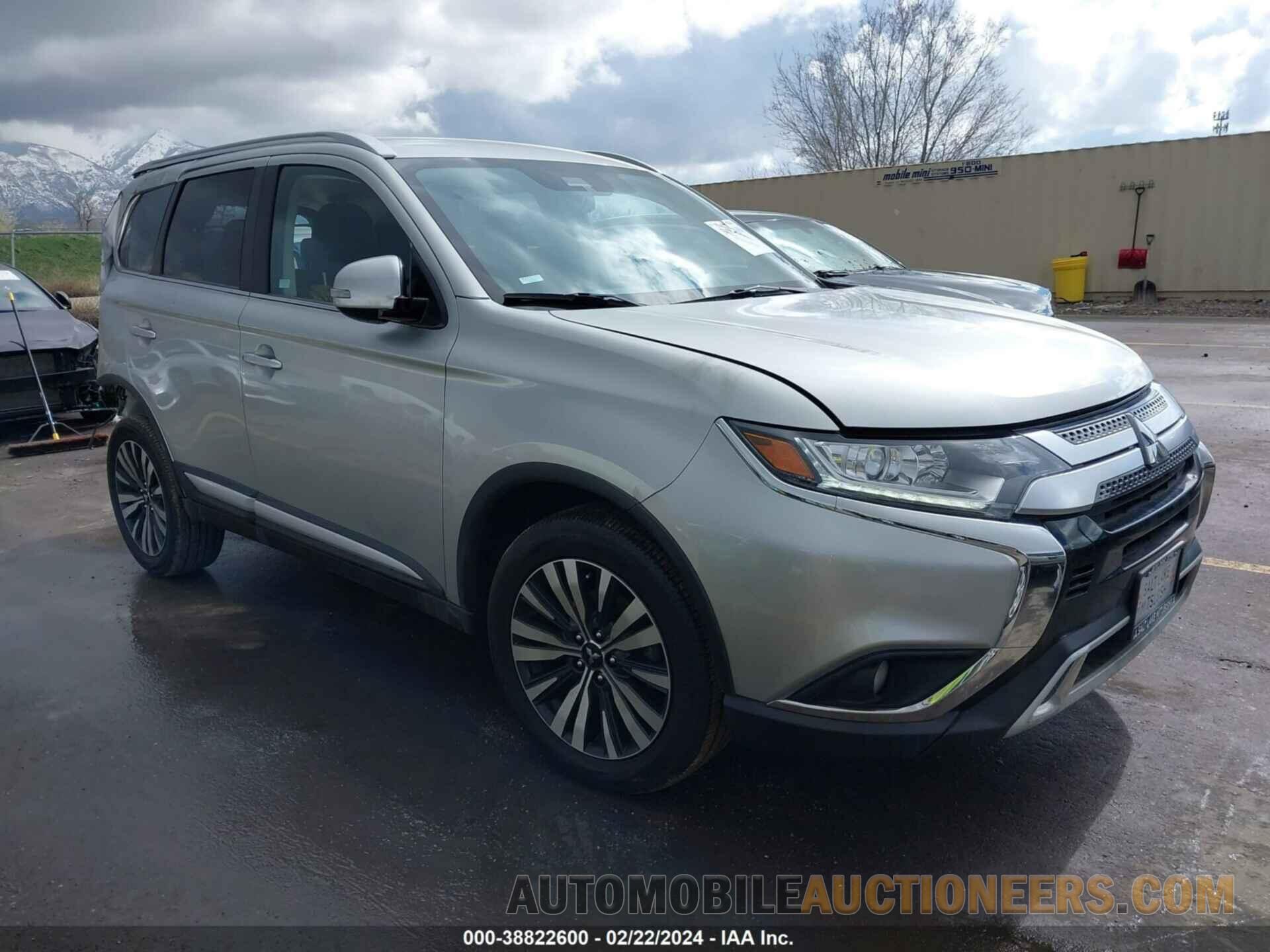 JA4AZ3A32LZ030857 MITSUBISHI OUTLANDER 2020