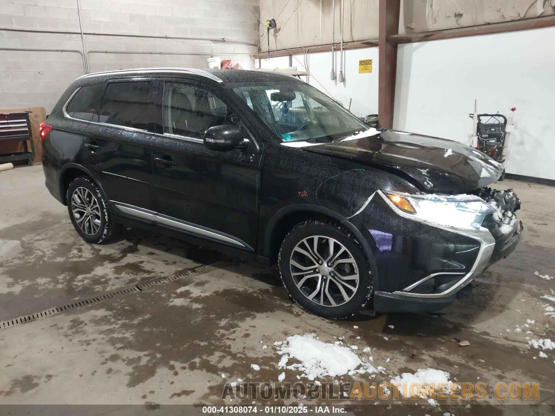 JA4AZ3A33JJ004649 MITSUBISHI OUTLANDER 2018