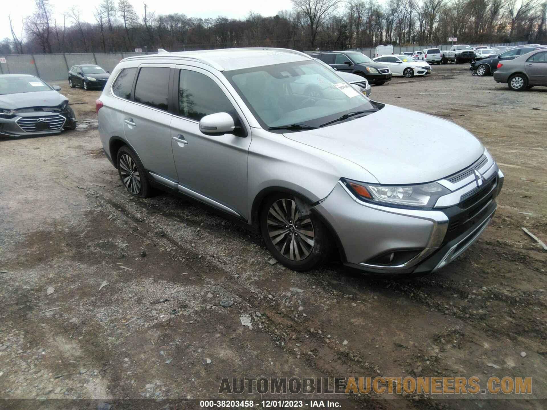 JA4AZ3A33LZ032486 MITSUBISHI OUTLANDER 2020