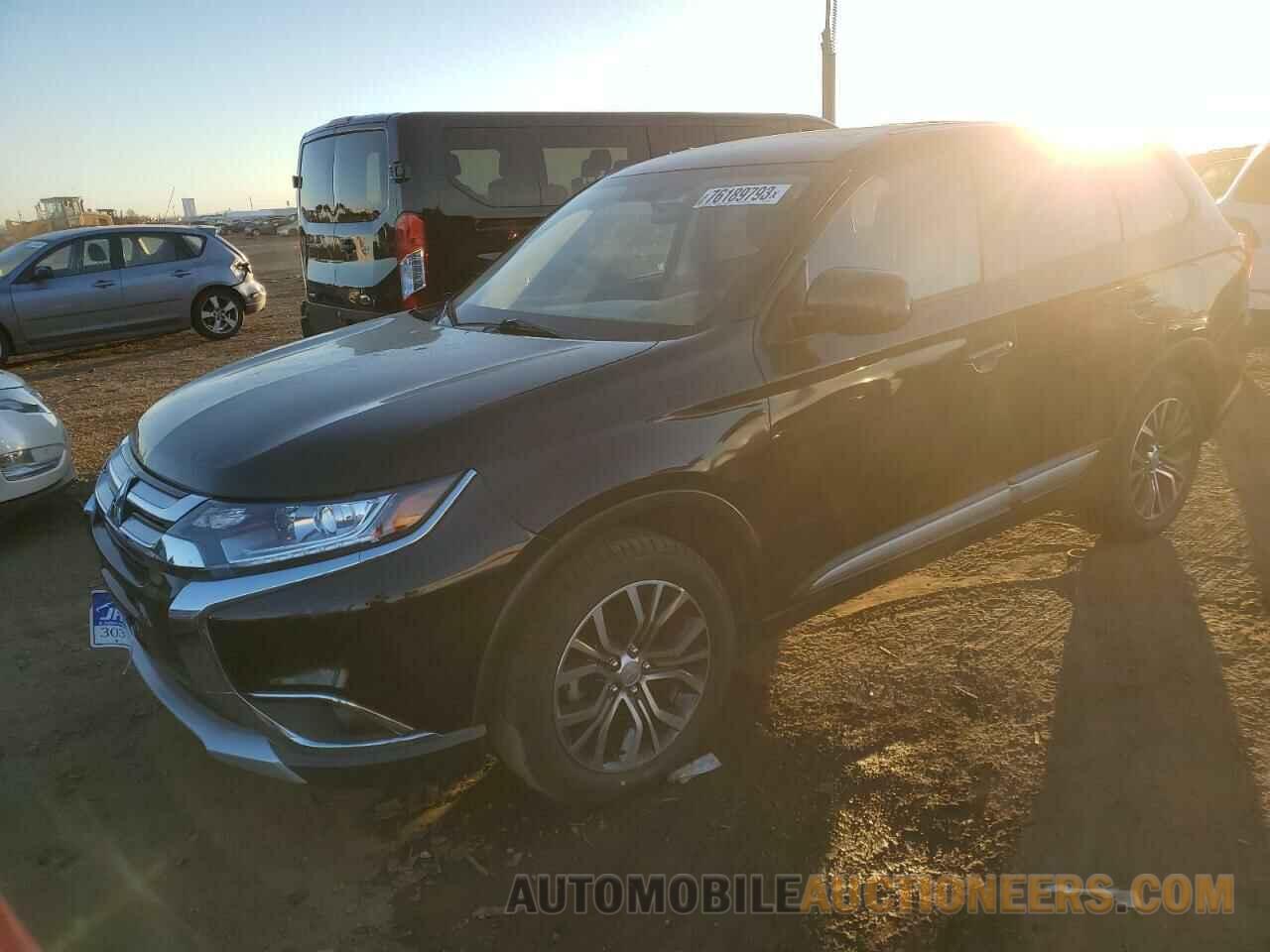 JA4AZ3A34JJ003669 MITSUBISHI OUTLANDER 2018