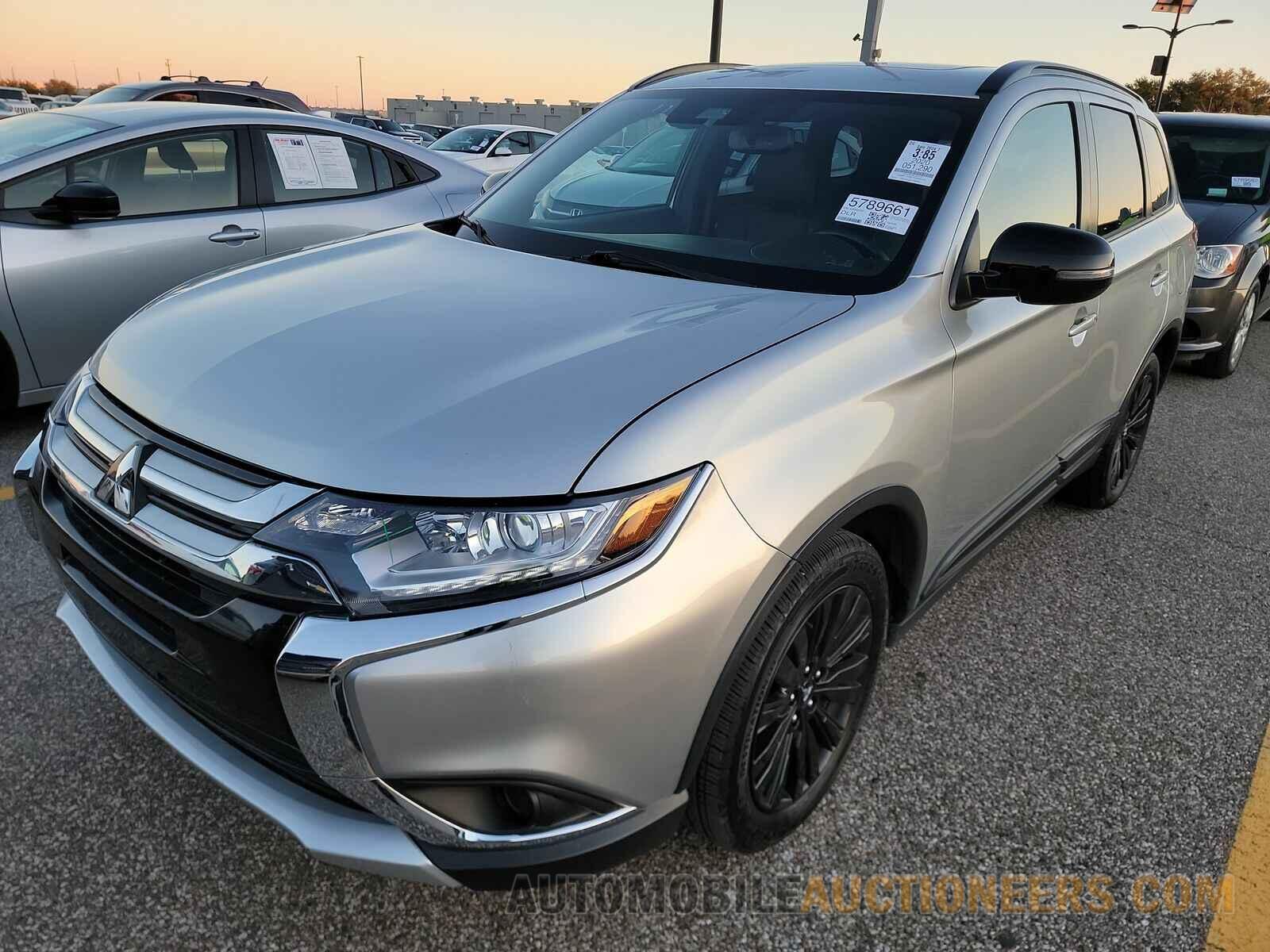 JA4AZ3A34LZ043187 Mitsubishi Outlander 2020