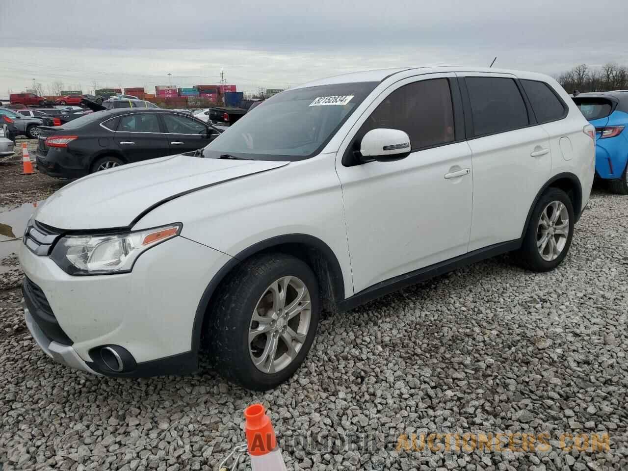 JA4AZ3A35FZ008405 MITSUBISHI OUTLANDER 2015