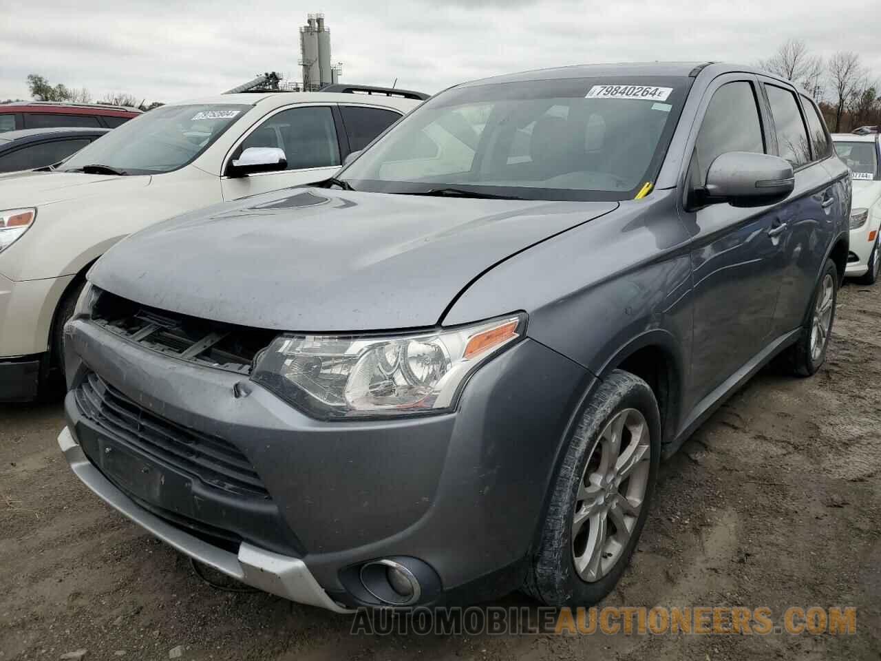 JA4AZ3A35FZ010798 MITSUBISHI OUTLANDER 2015