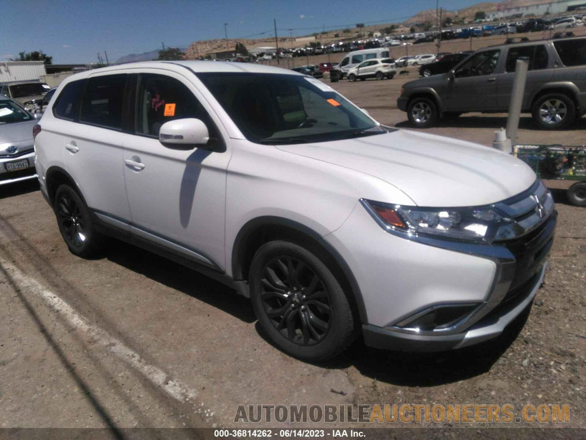 JA4AZ3A35JZ015282 MITSUBISHI OUTLANDER 2018