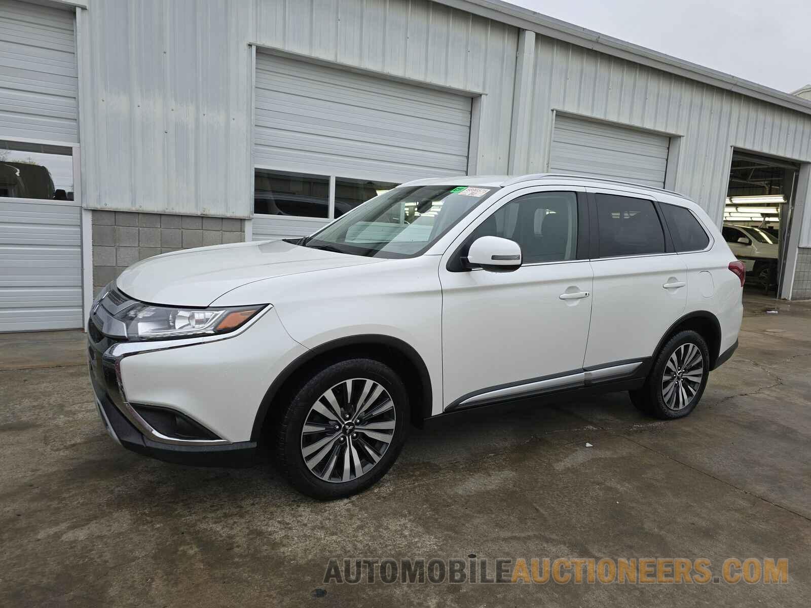 JA4AZ3A35LZ033784 Mitsubishi Outlander 2020