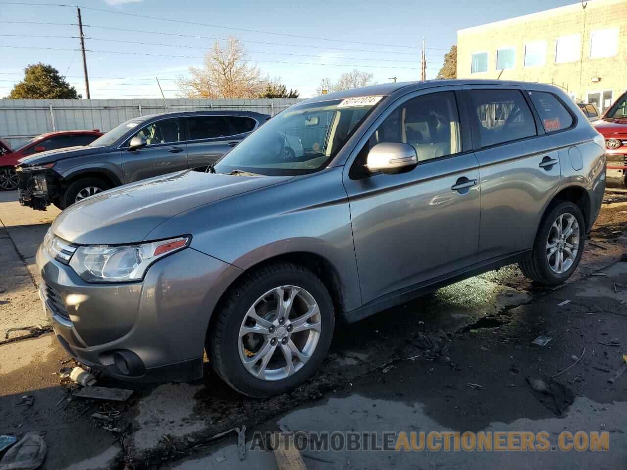 JA4AZ3A37EZ015306 MITSUBISHI OUTLANDER 2014