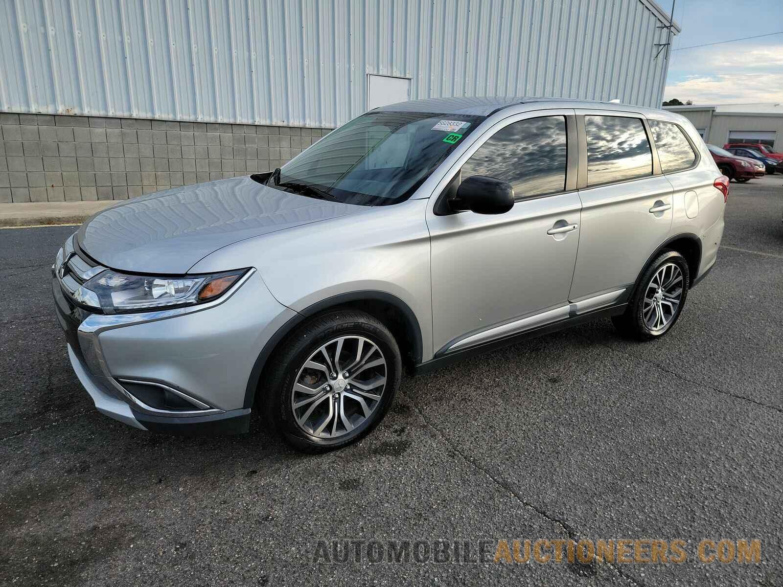 JA4AZ3A37JZ061504 Mitsubishi Outlander 2018